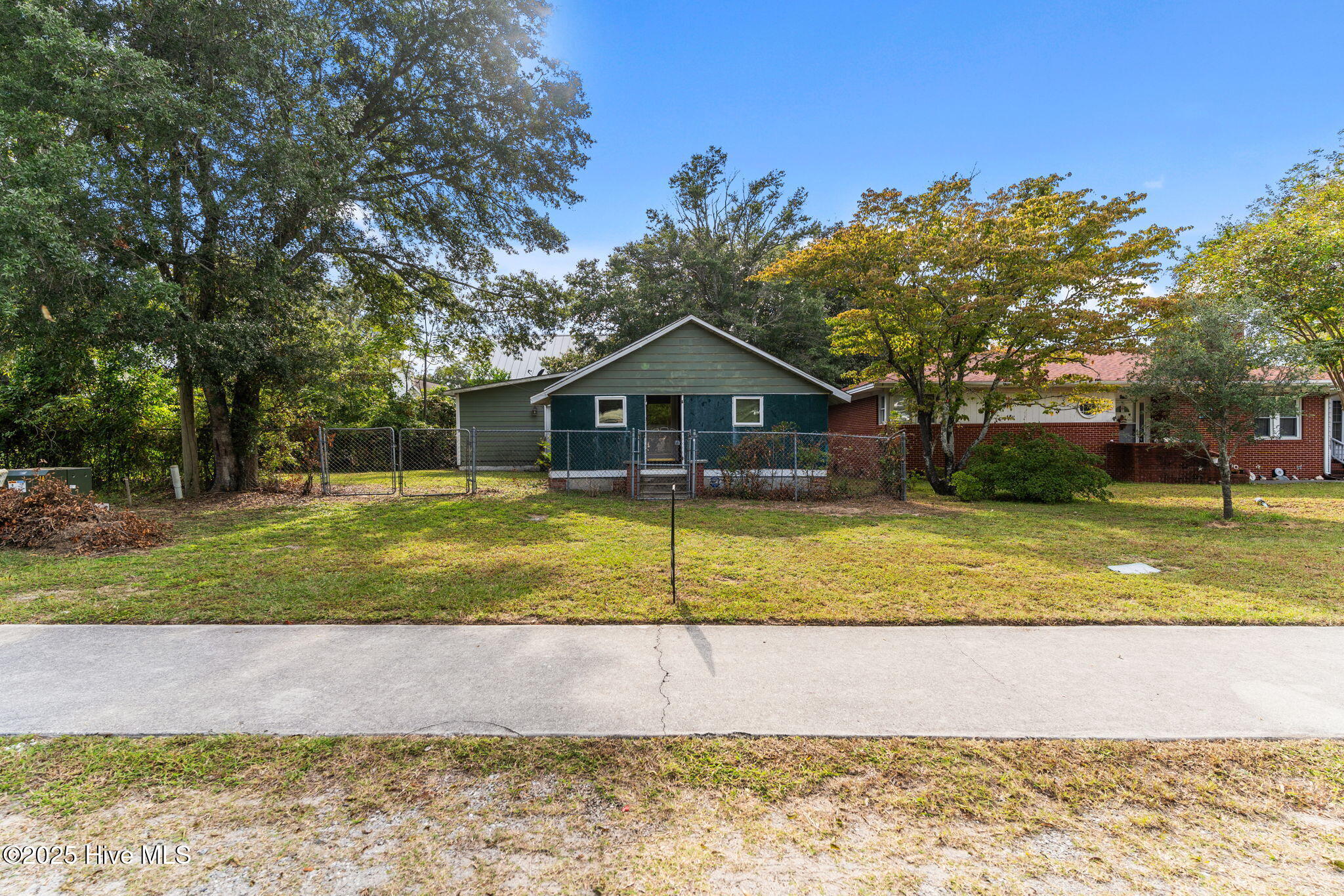 100550453 | Photo 12