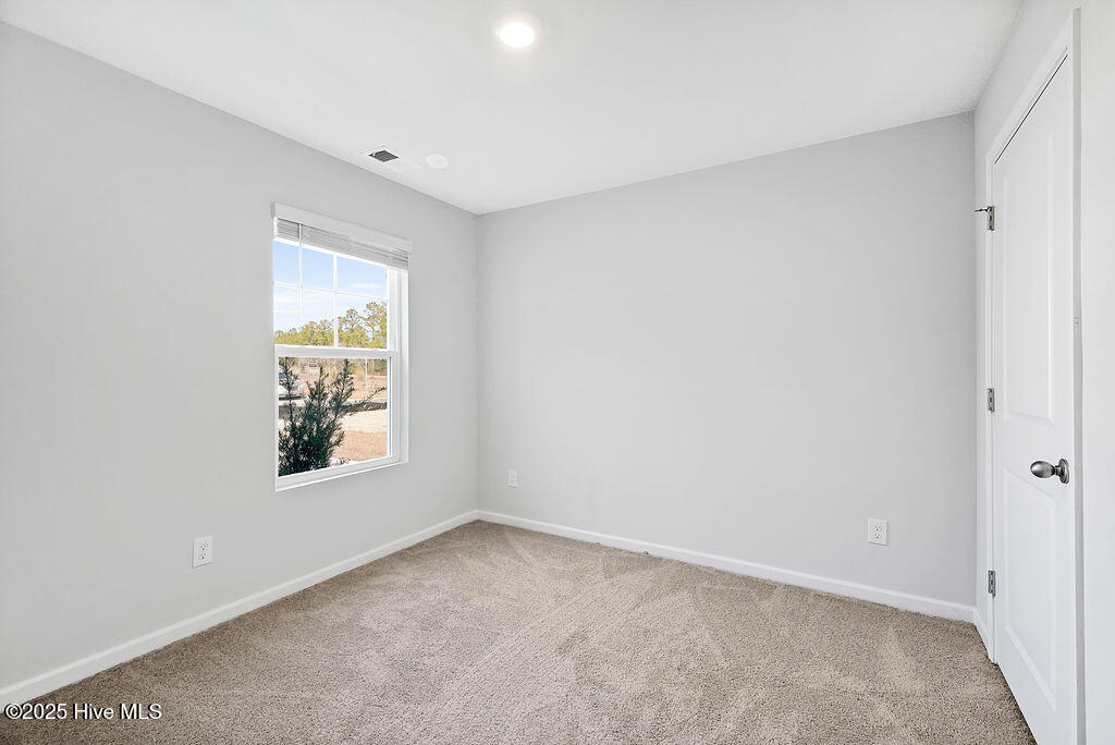 100548507 | Photo 27