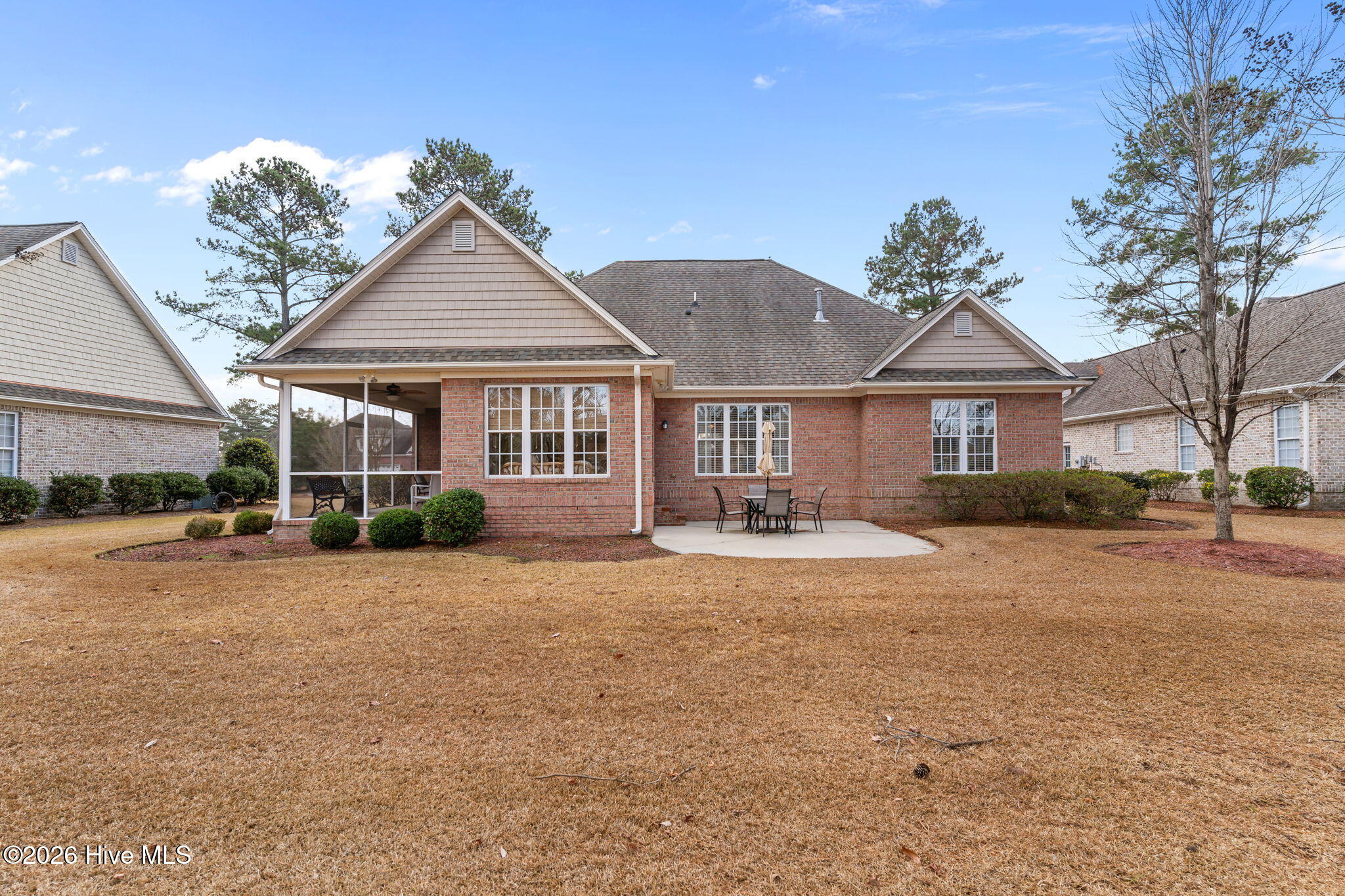 100548977 | Photo 42