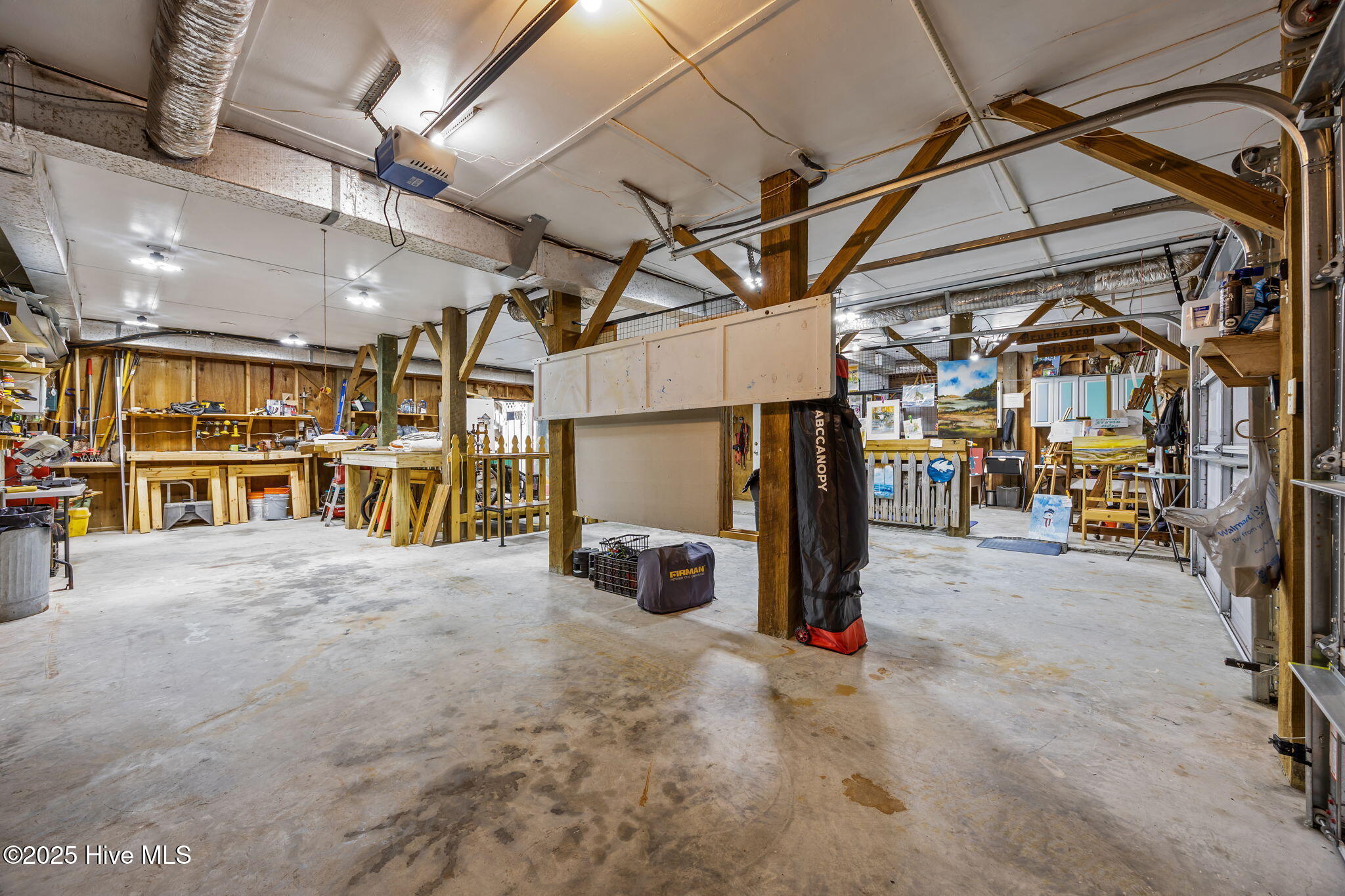 100545181 | Photo 28