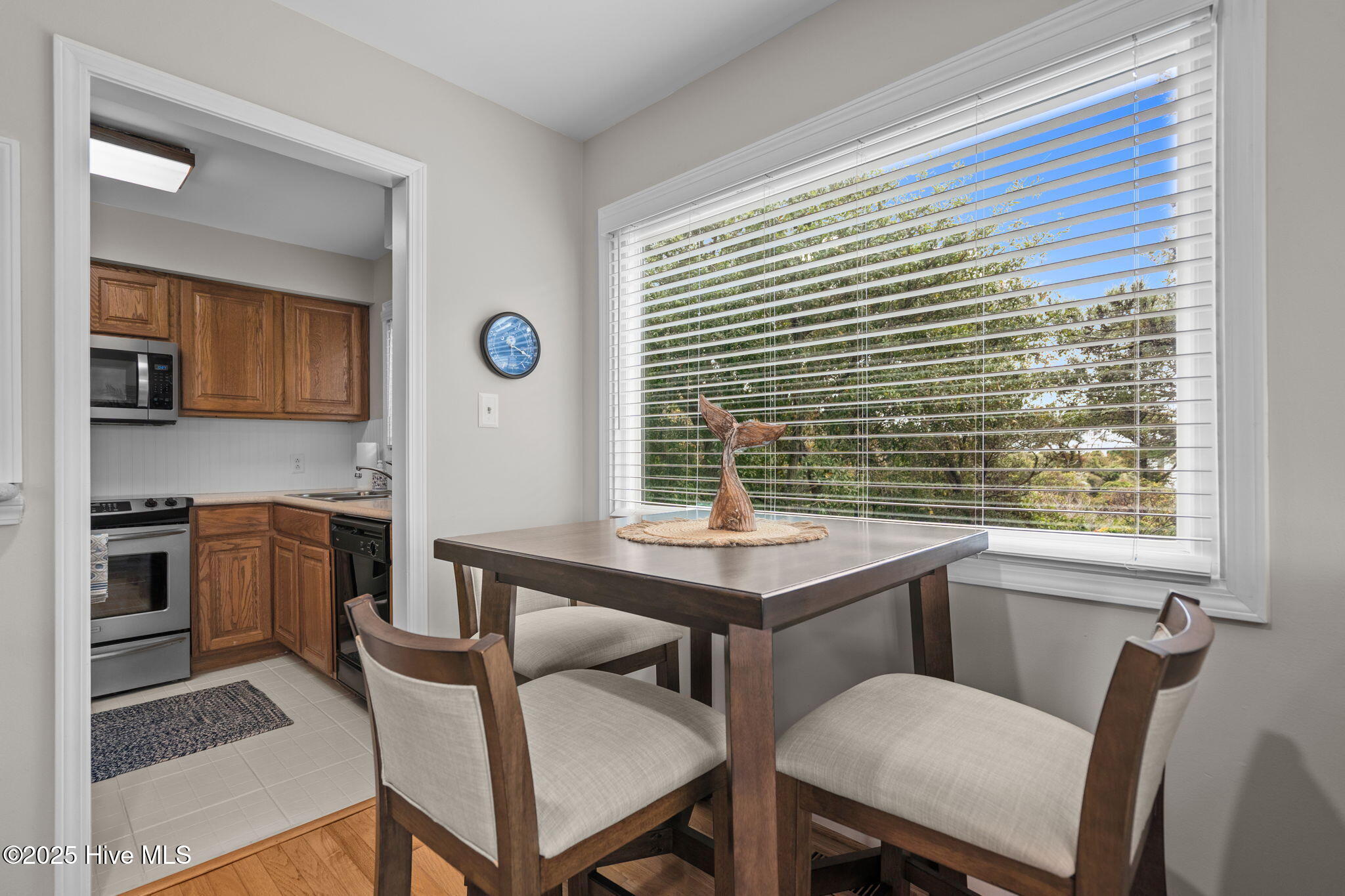 100539622 | Photo 15