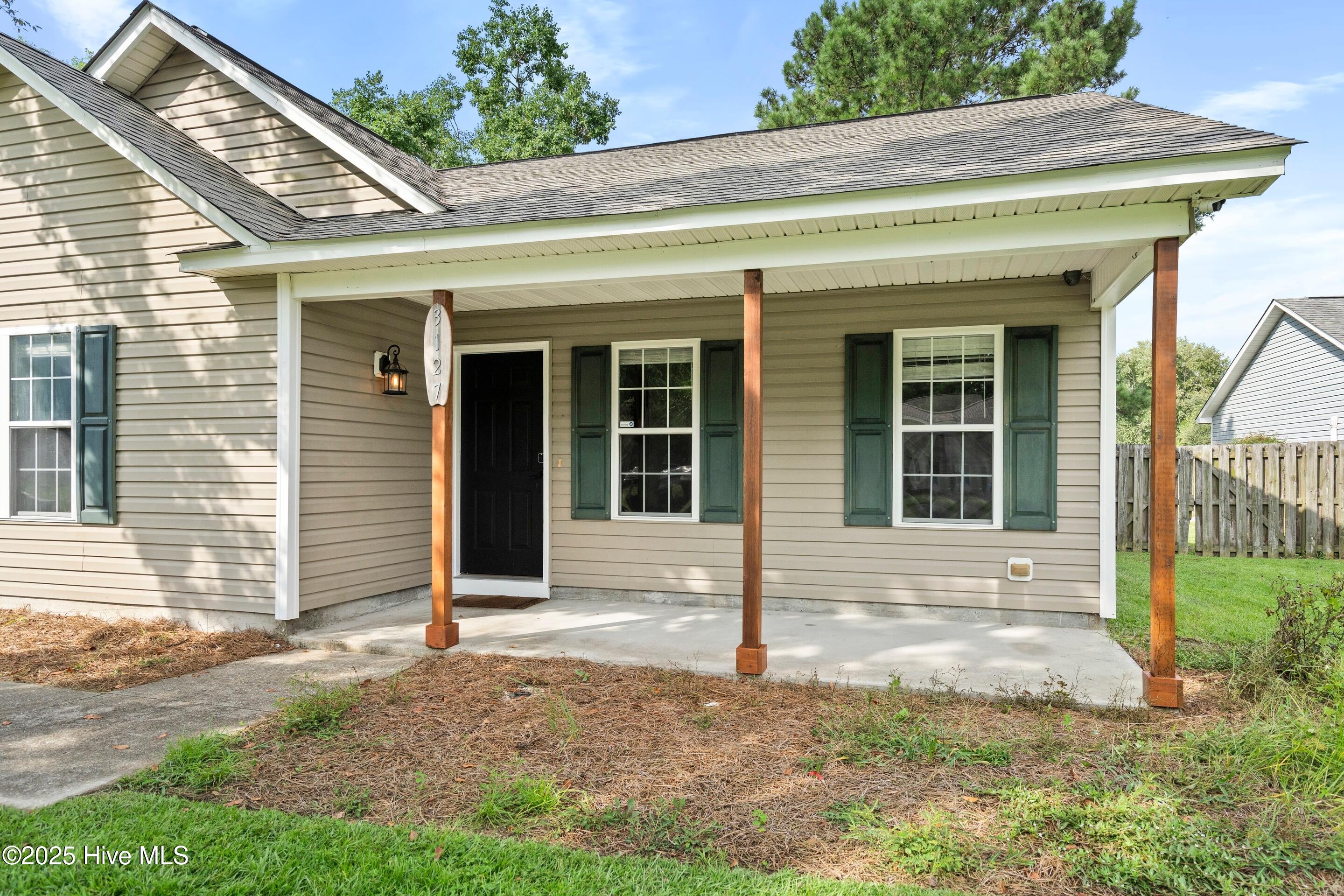 3127 Memory Lane, Castle Hayne, NC 28429 – photo 5: front