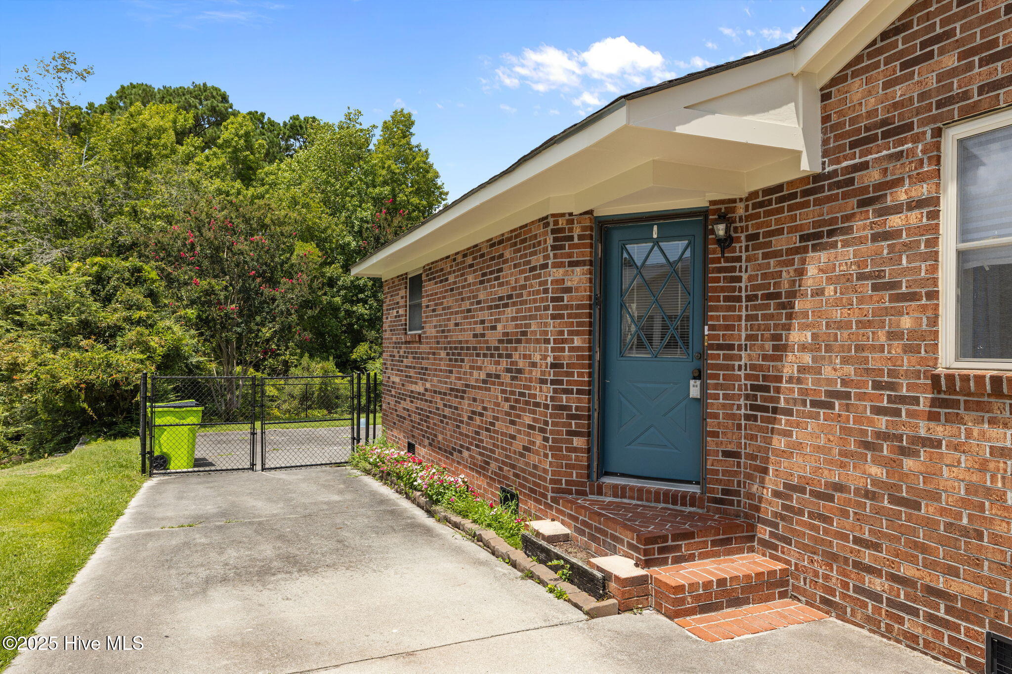 100521468 | Photo 31