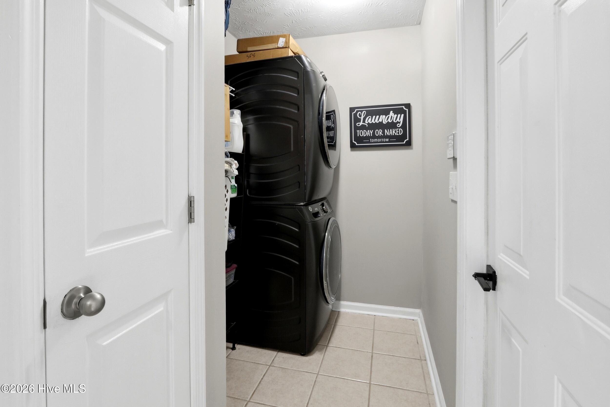 100551374 | Photo 31