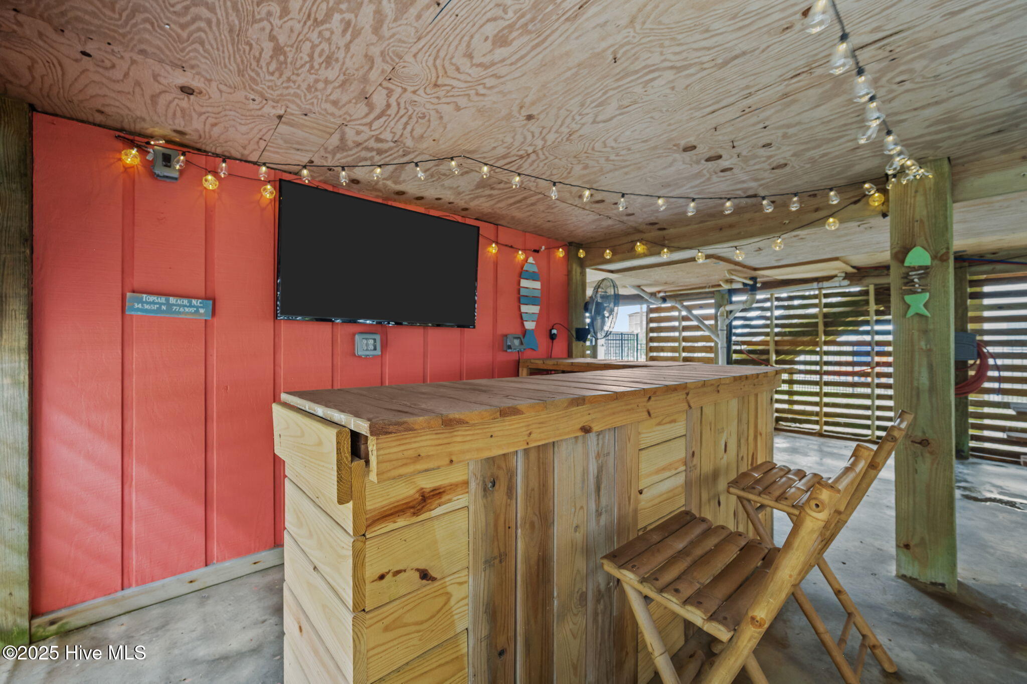 100525706 | Photo 27