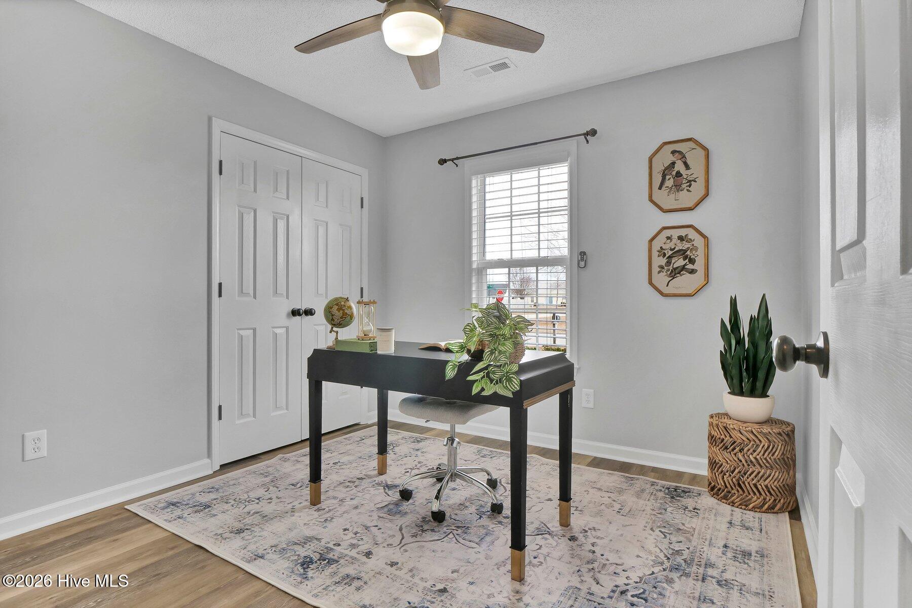 100552455 | Photo 12