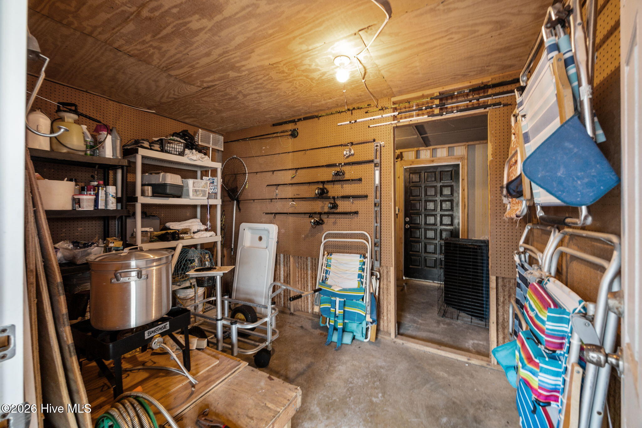 100547395 | Photo 27