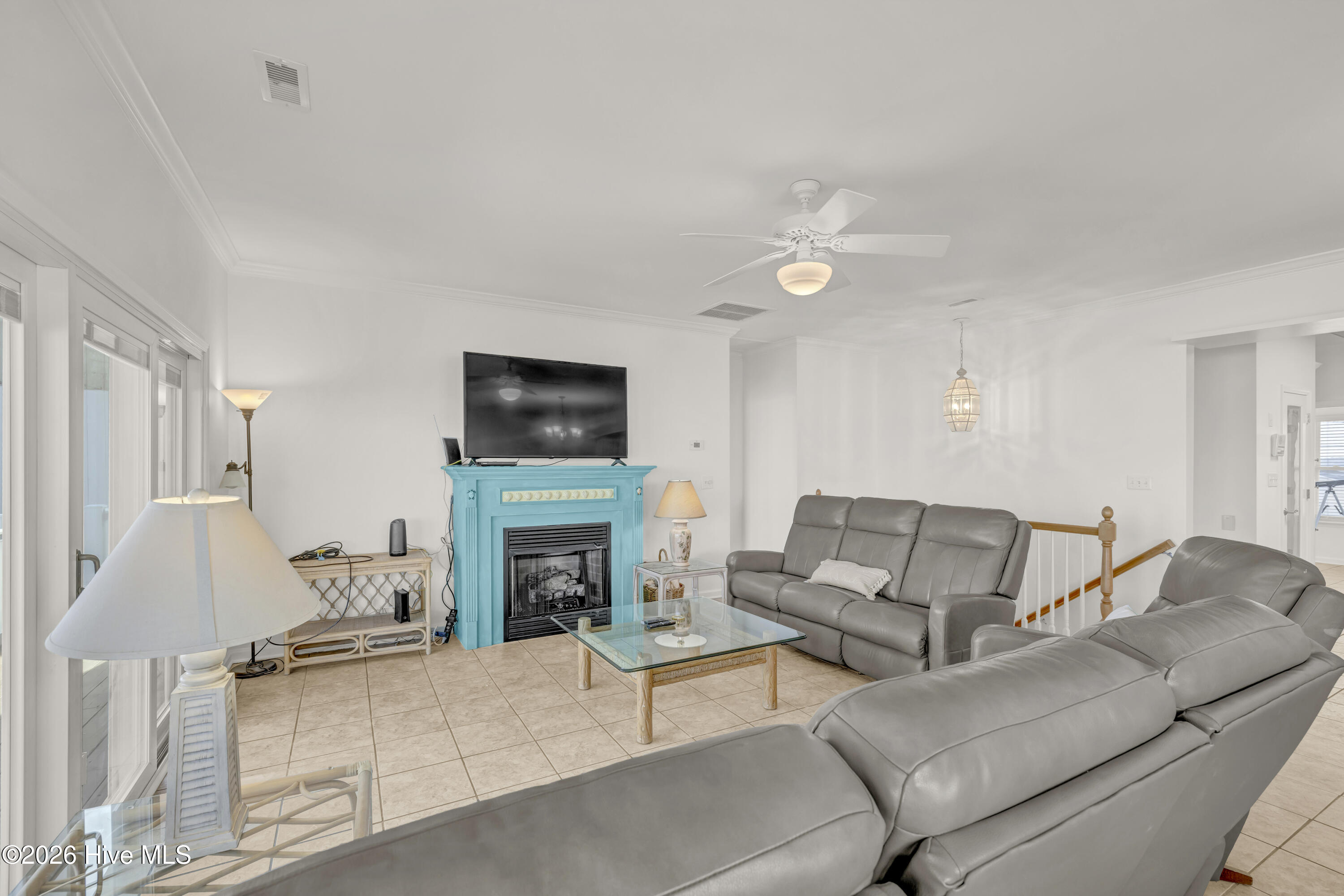 100558701 | Photo 17