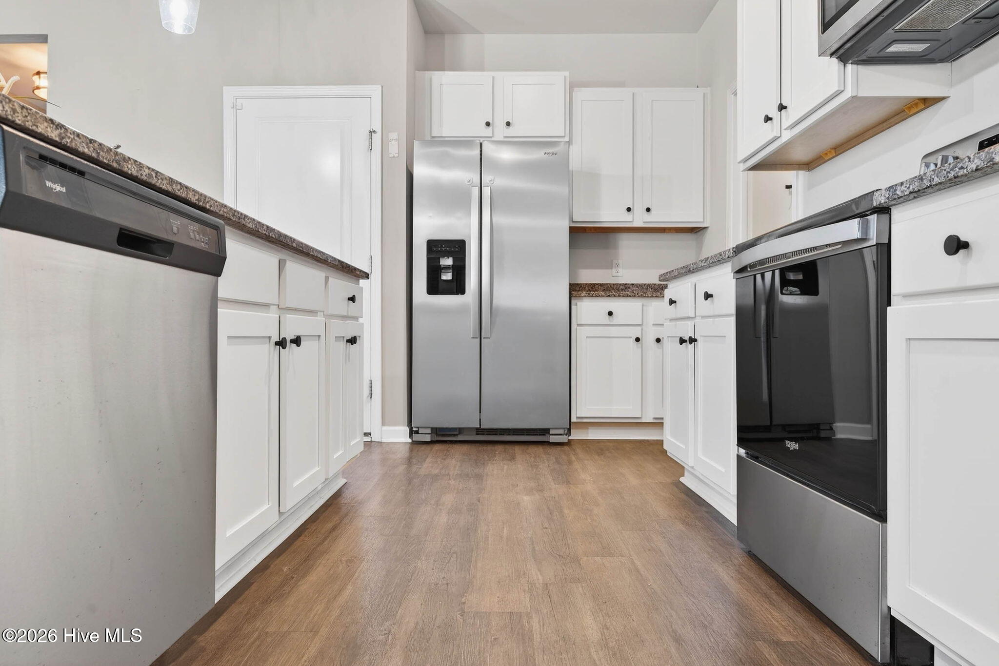 100564193 | Photo 19