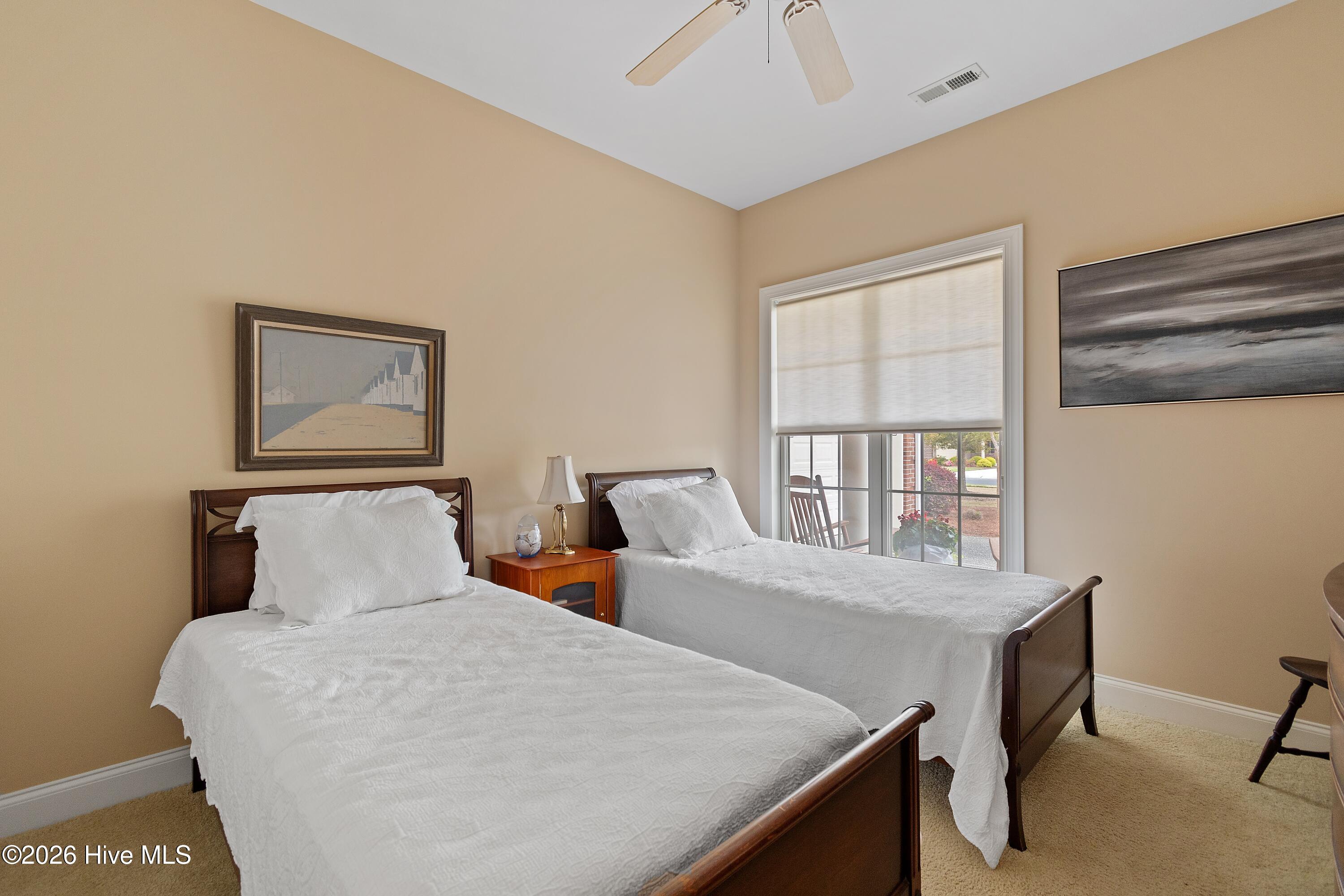 100565695 | Photo 30