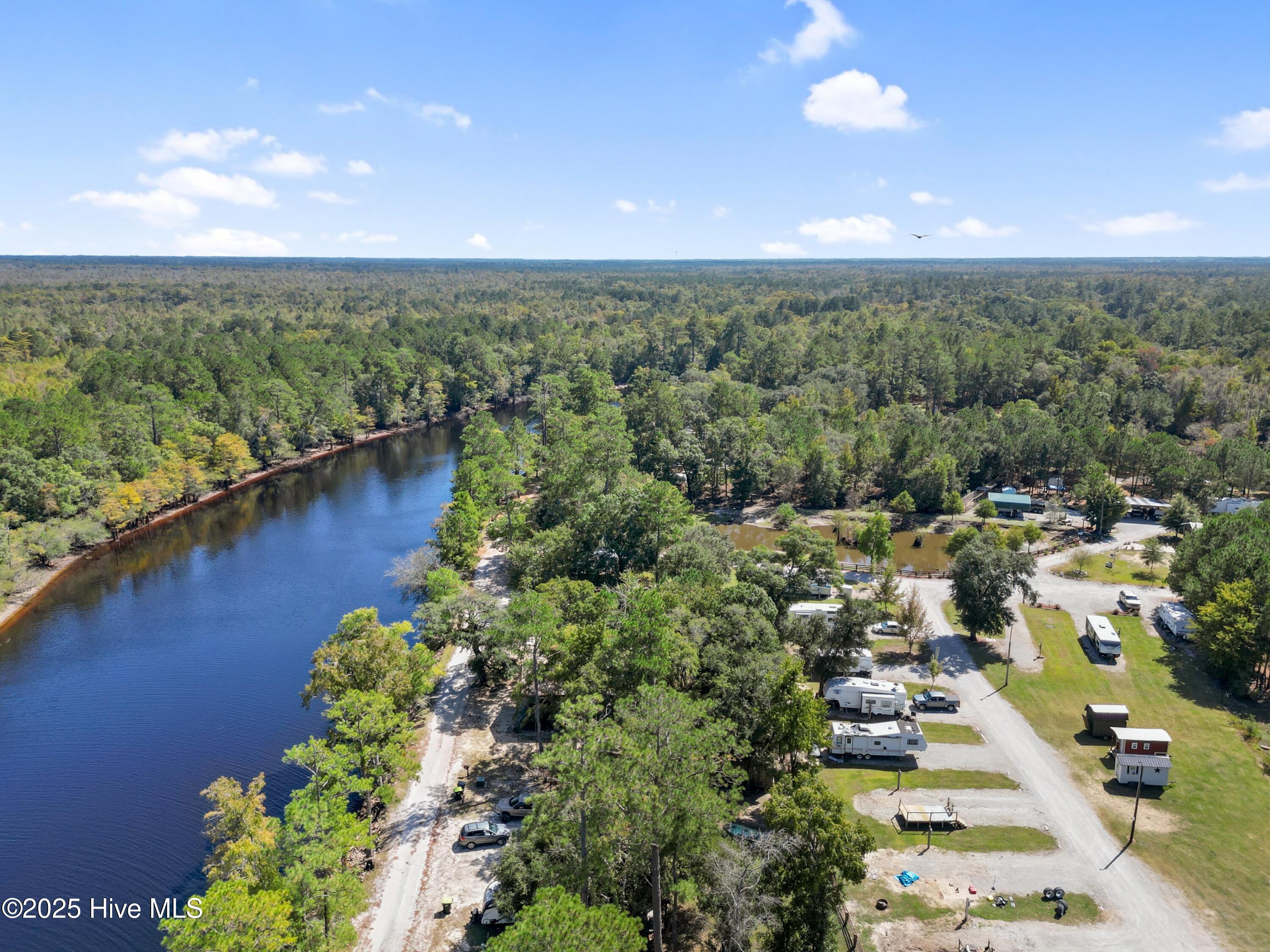 100534439 | Photo 13