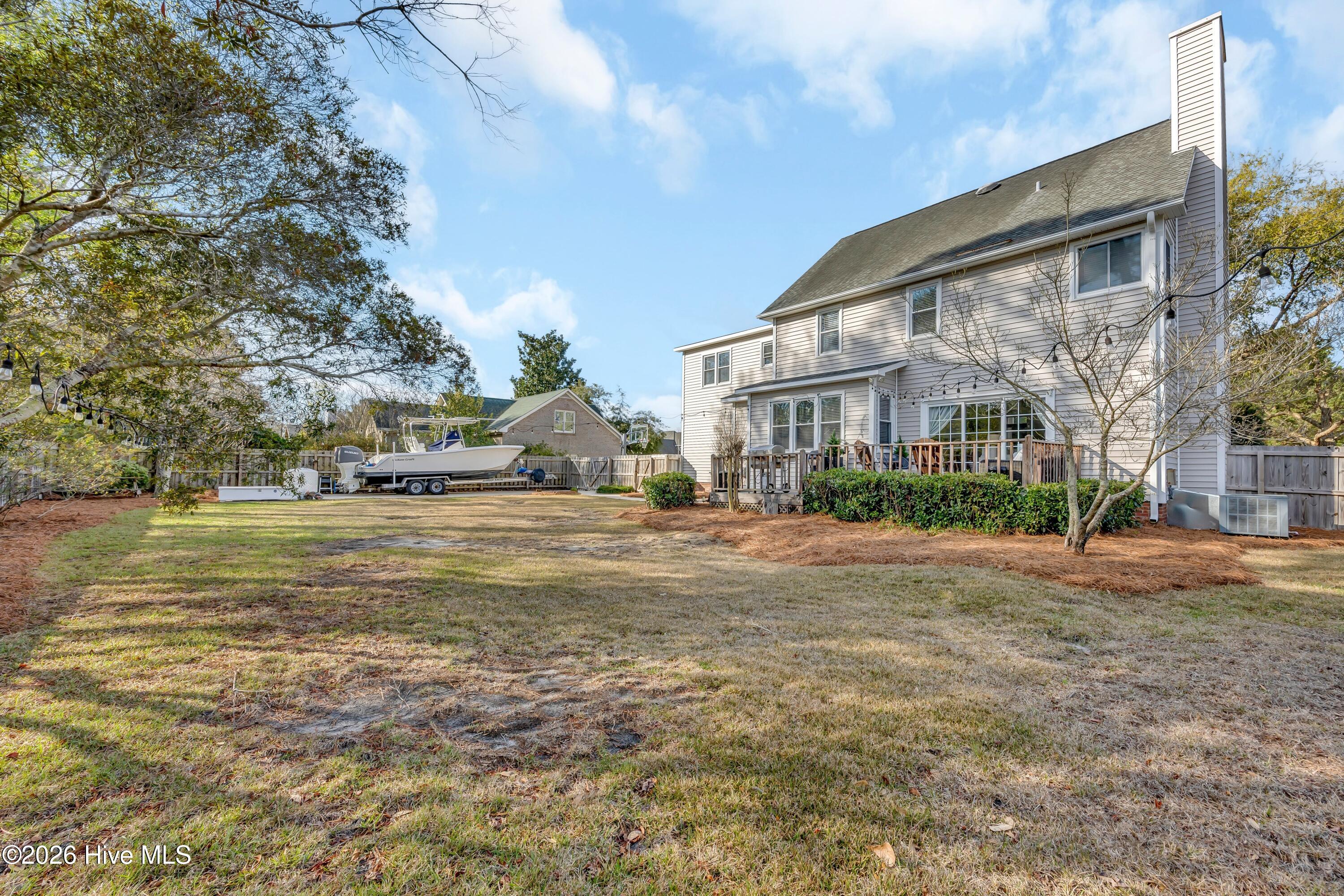 100561567 | Photo 30