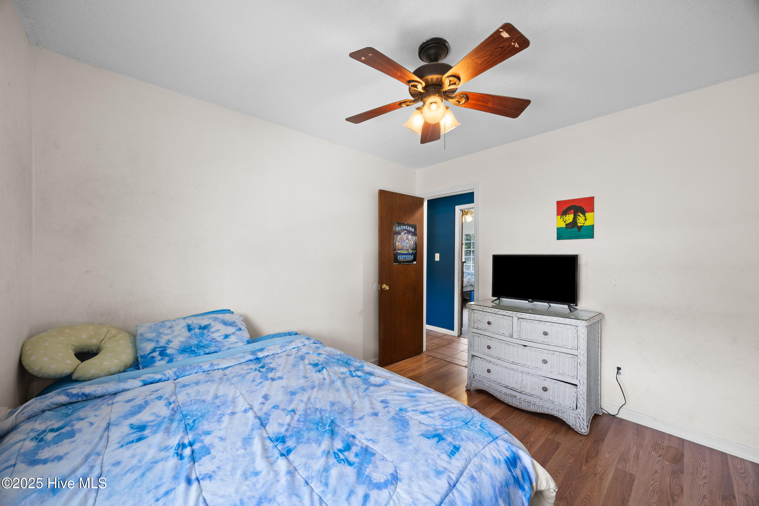 100514281 | Photo 16