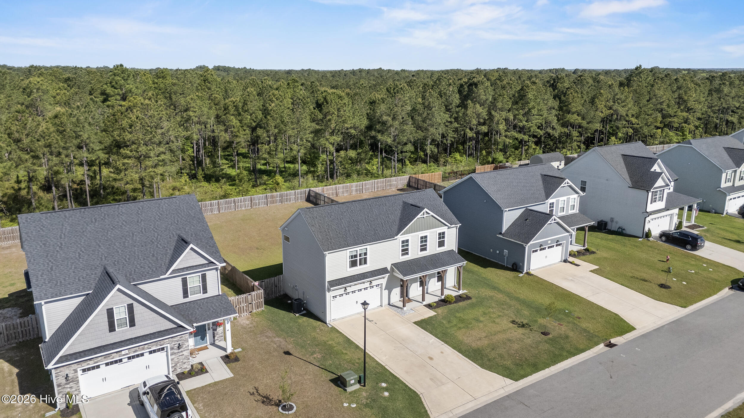 100569067 | Photo 54