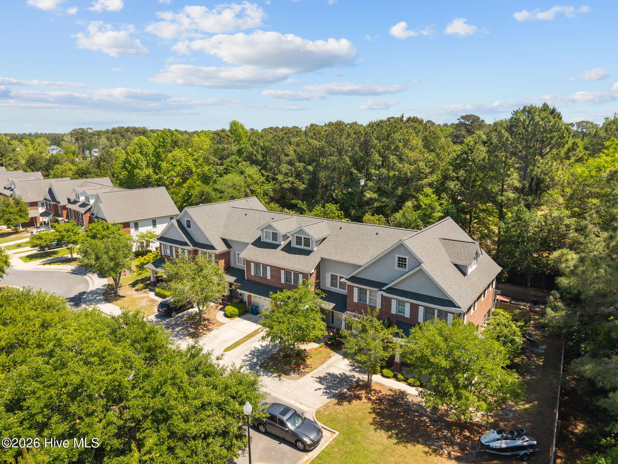 100563251 | Photo 49