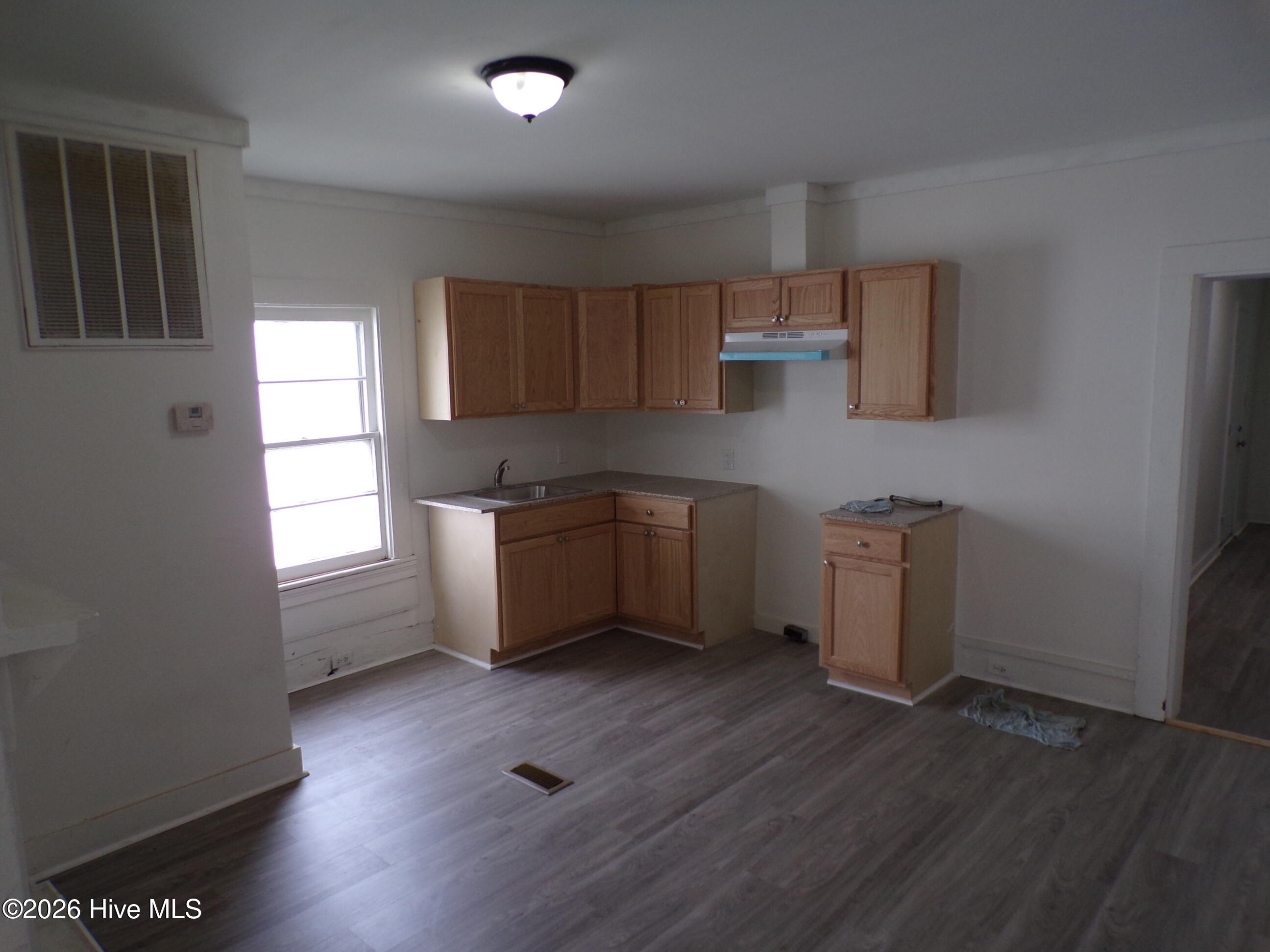 1119 S 8th Street, Wilmington, NC, 28401