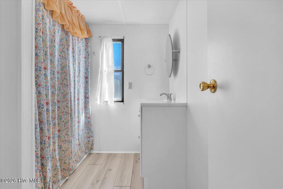 100549711 | Photo 19