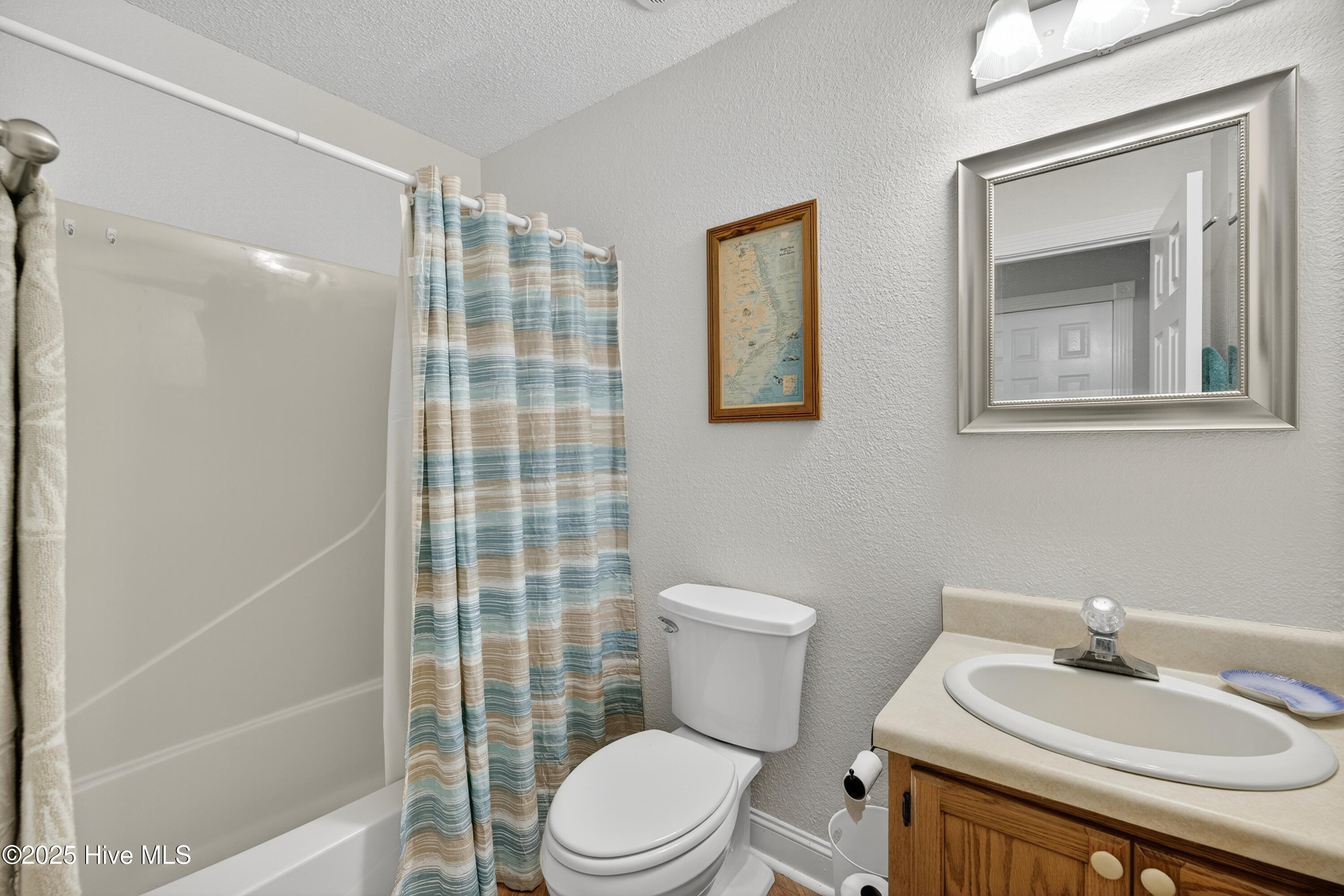 100542400 | Photo 37