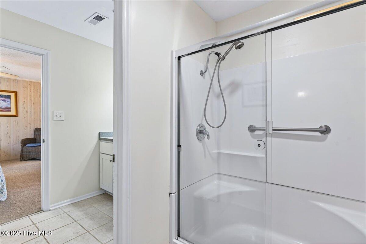 100531242 | Photo 24