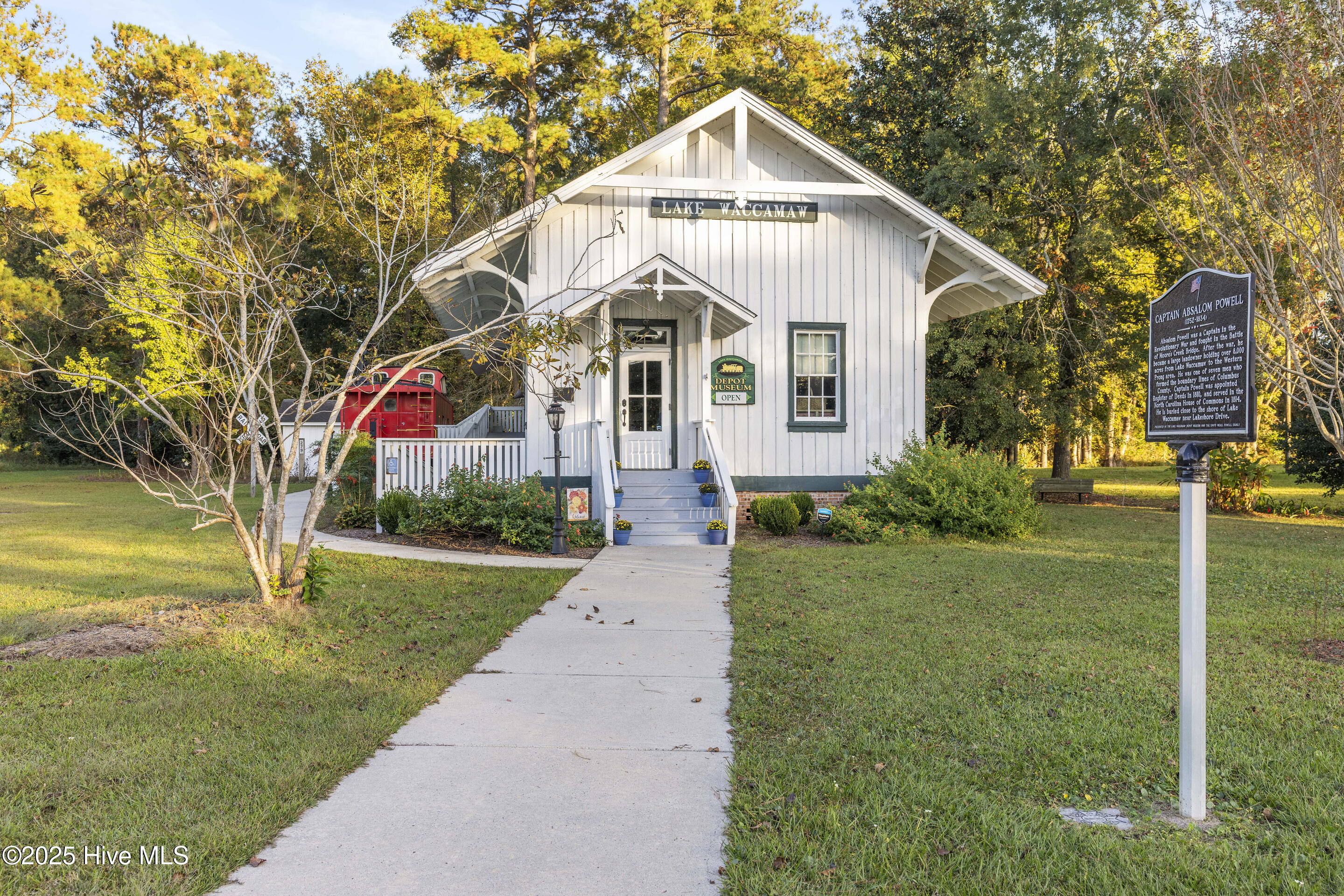 100538504 | Photo 49