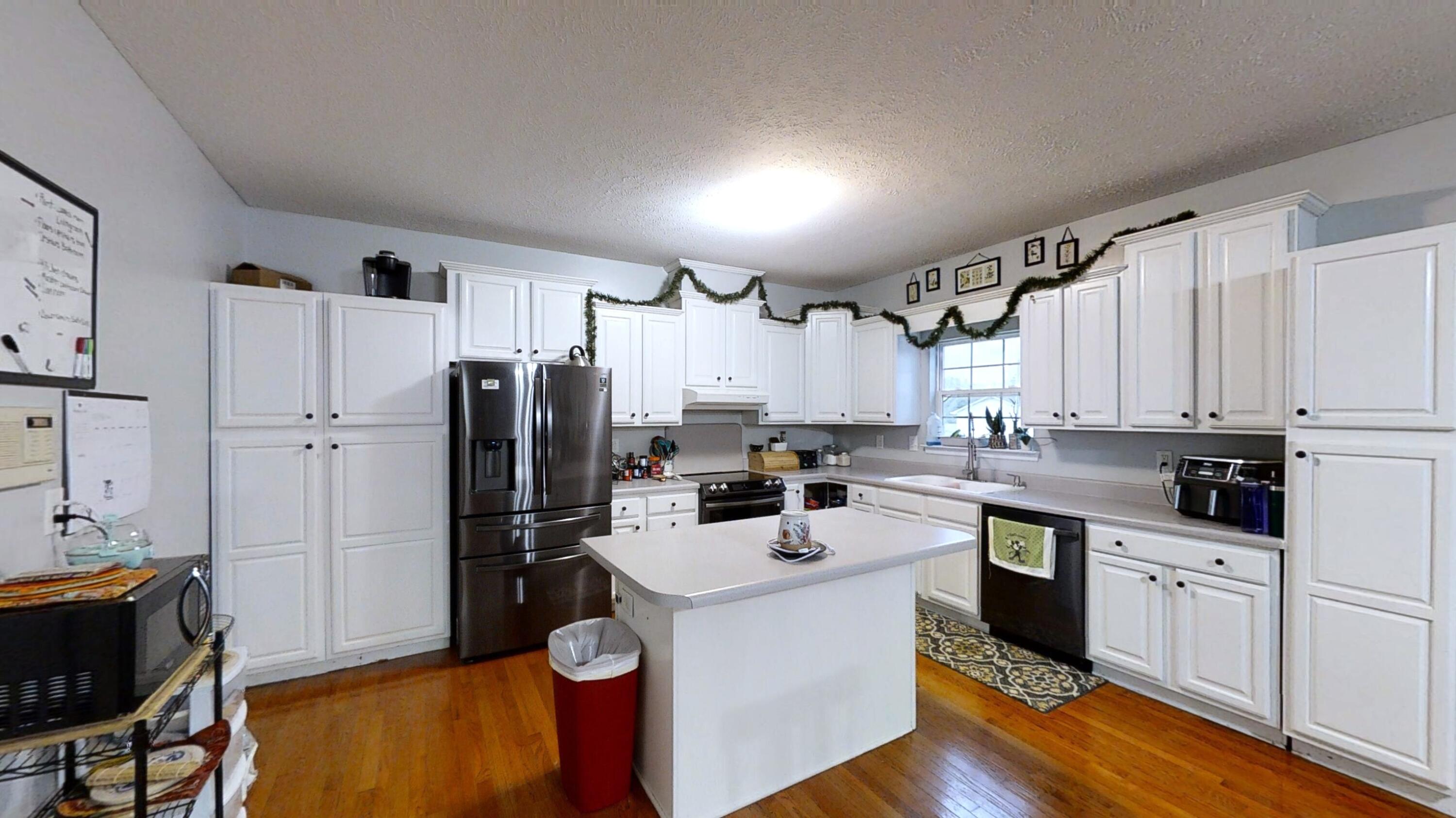 2750-St-Clair-Rd-06152022_082628