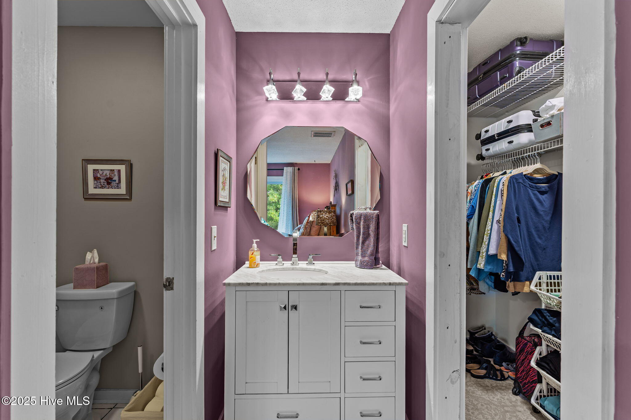 100545533 | Photo 22