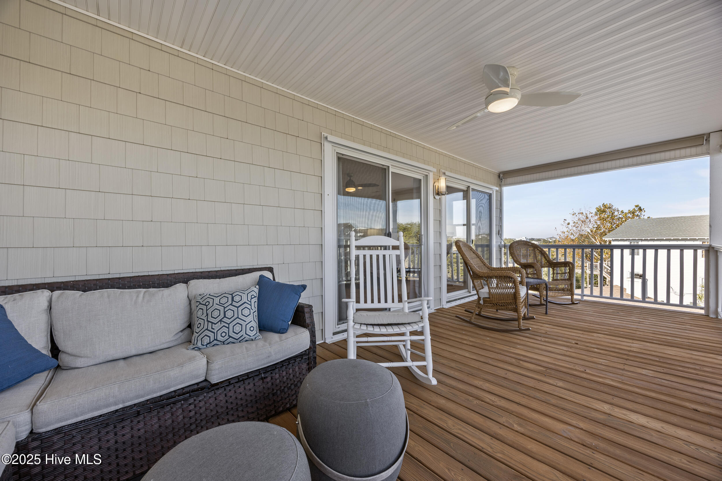 100554805 | Photo 30