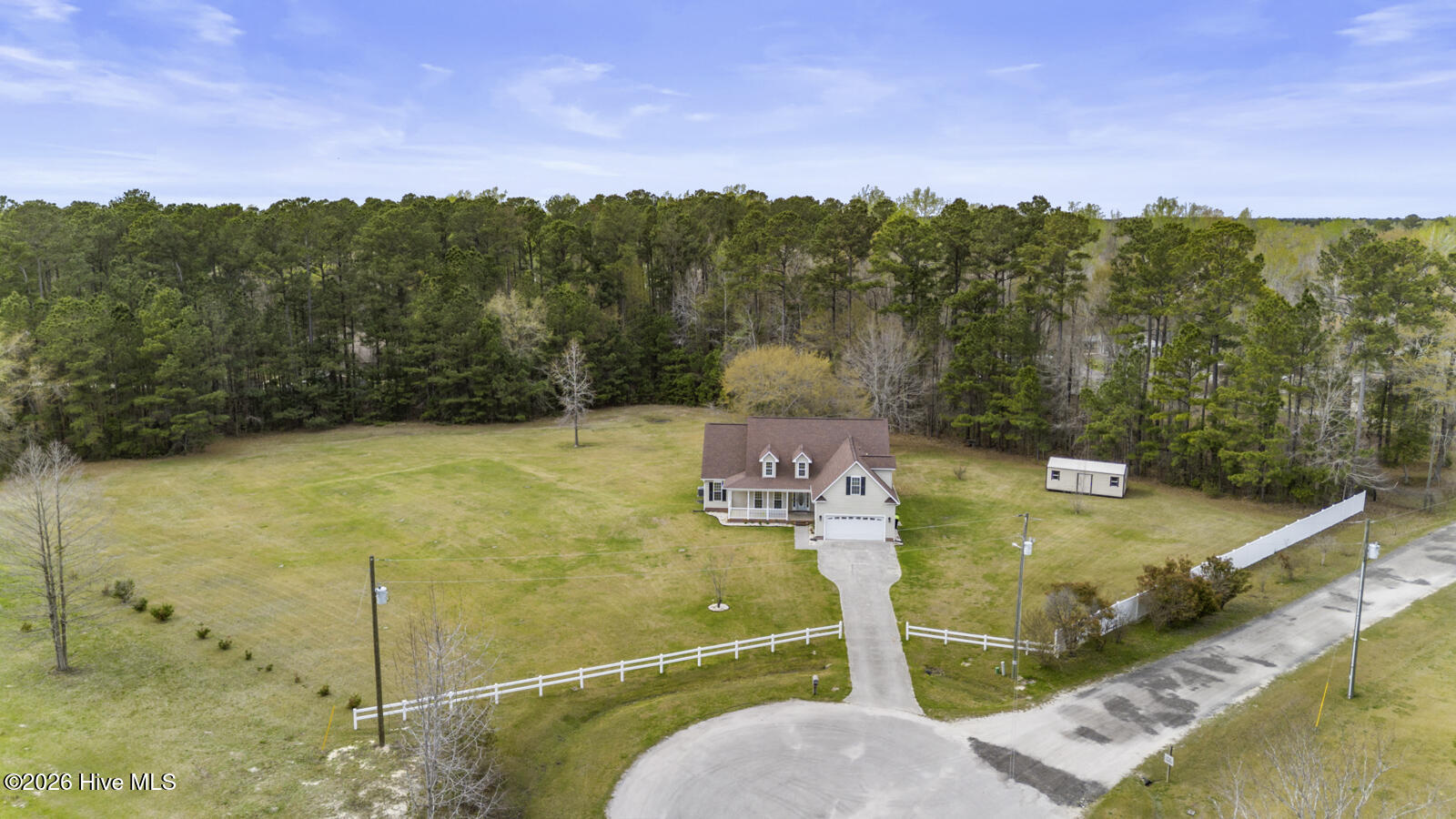 100563110 | Photo 52