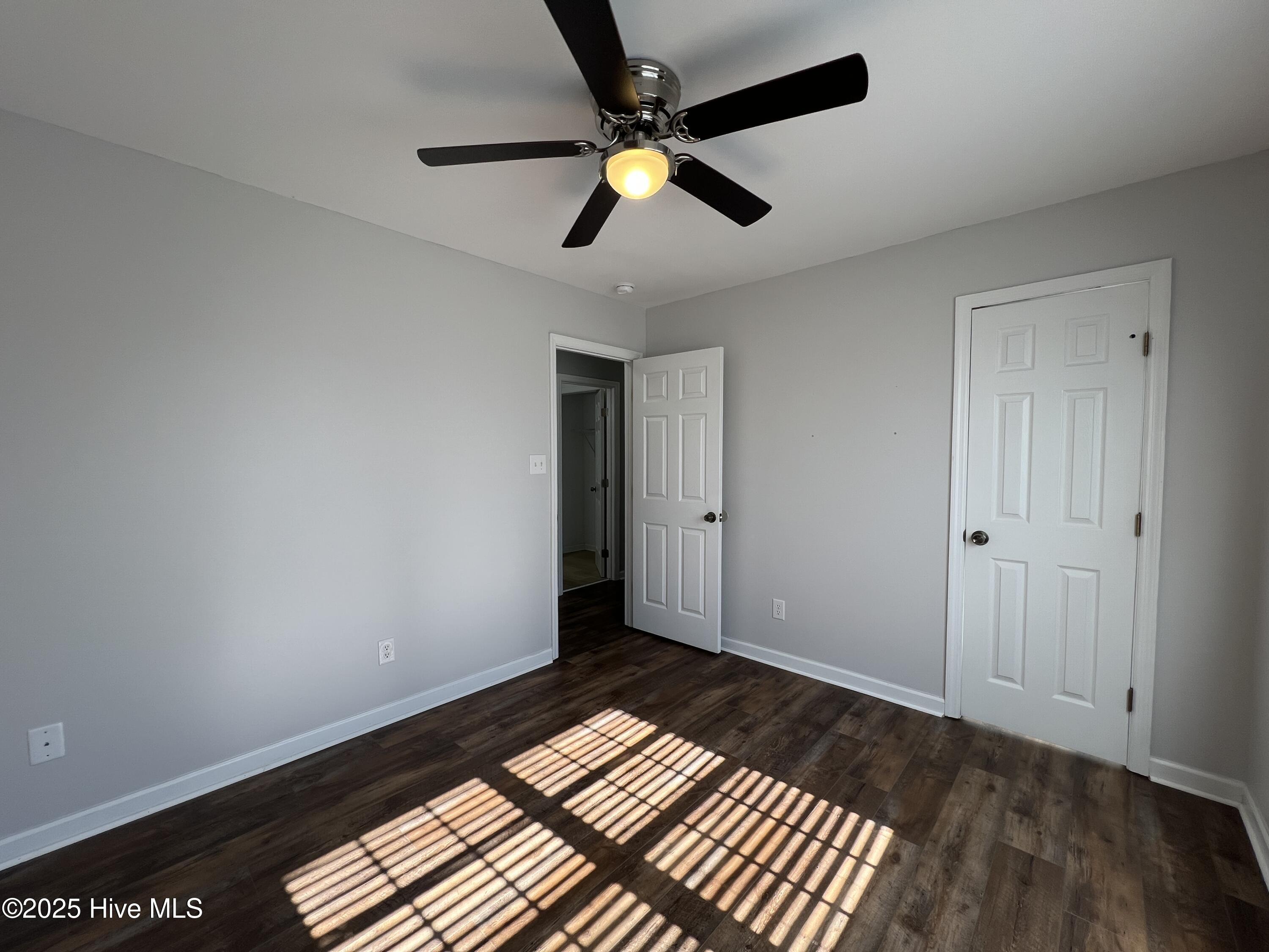 100528516 | Photo 12