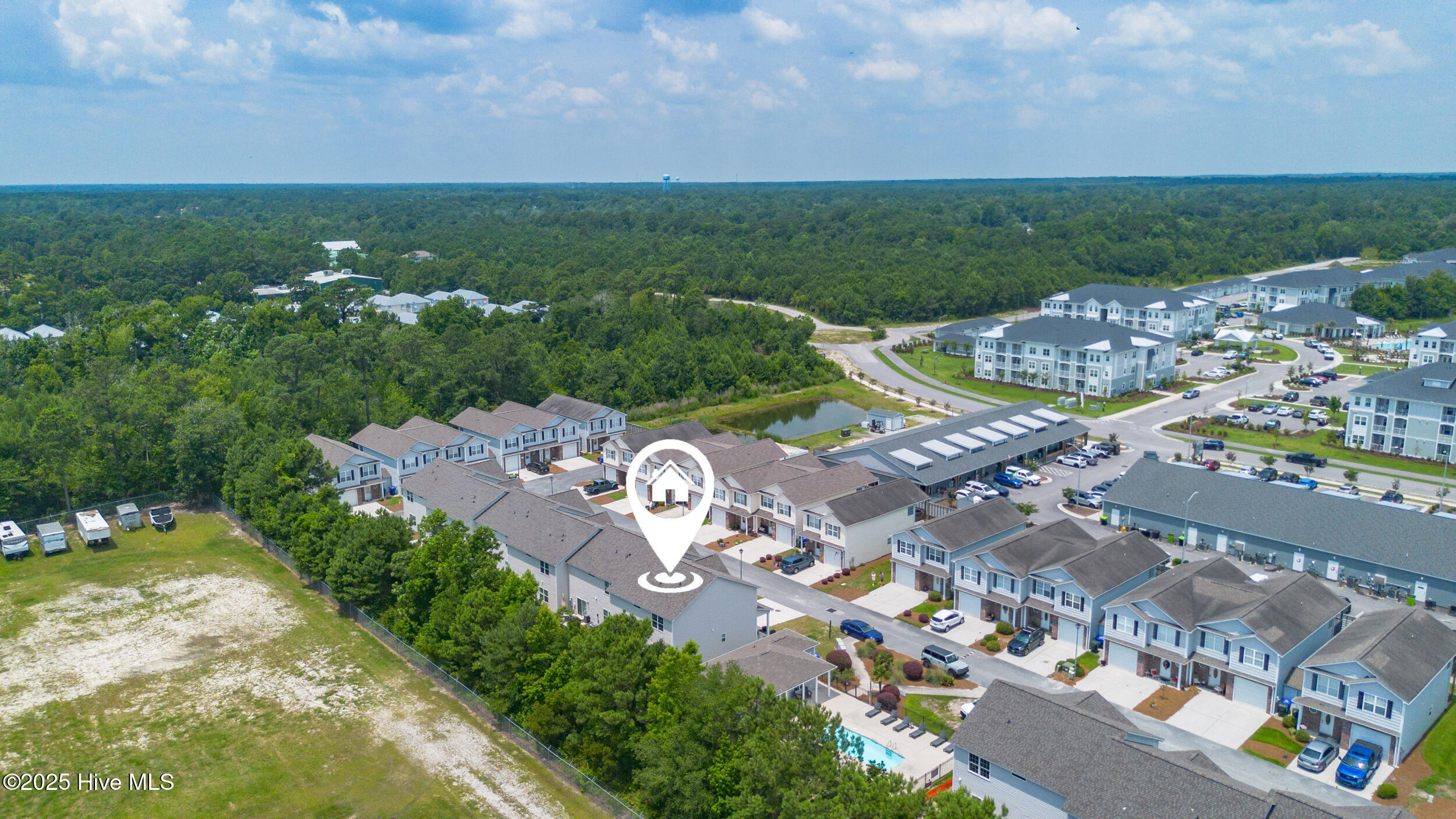 100563674 | Photo 38