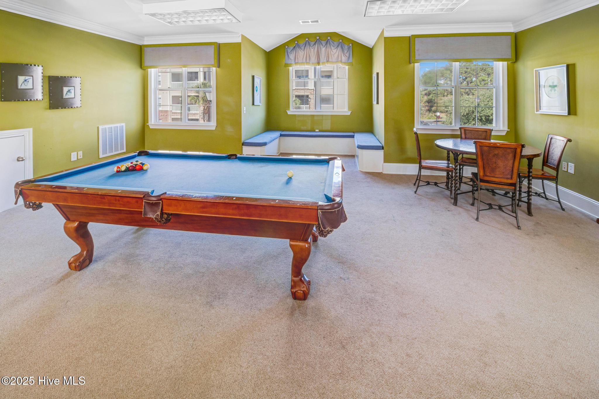 100534929 | Photo 64