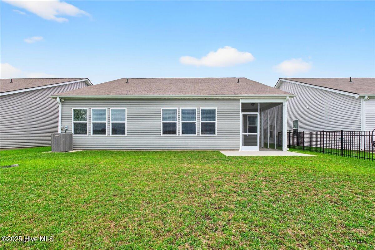 100522416 | Photo 56