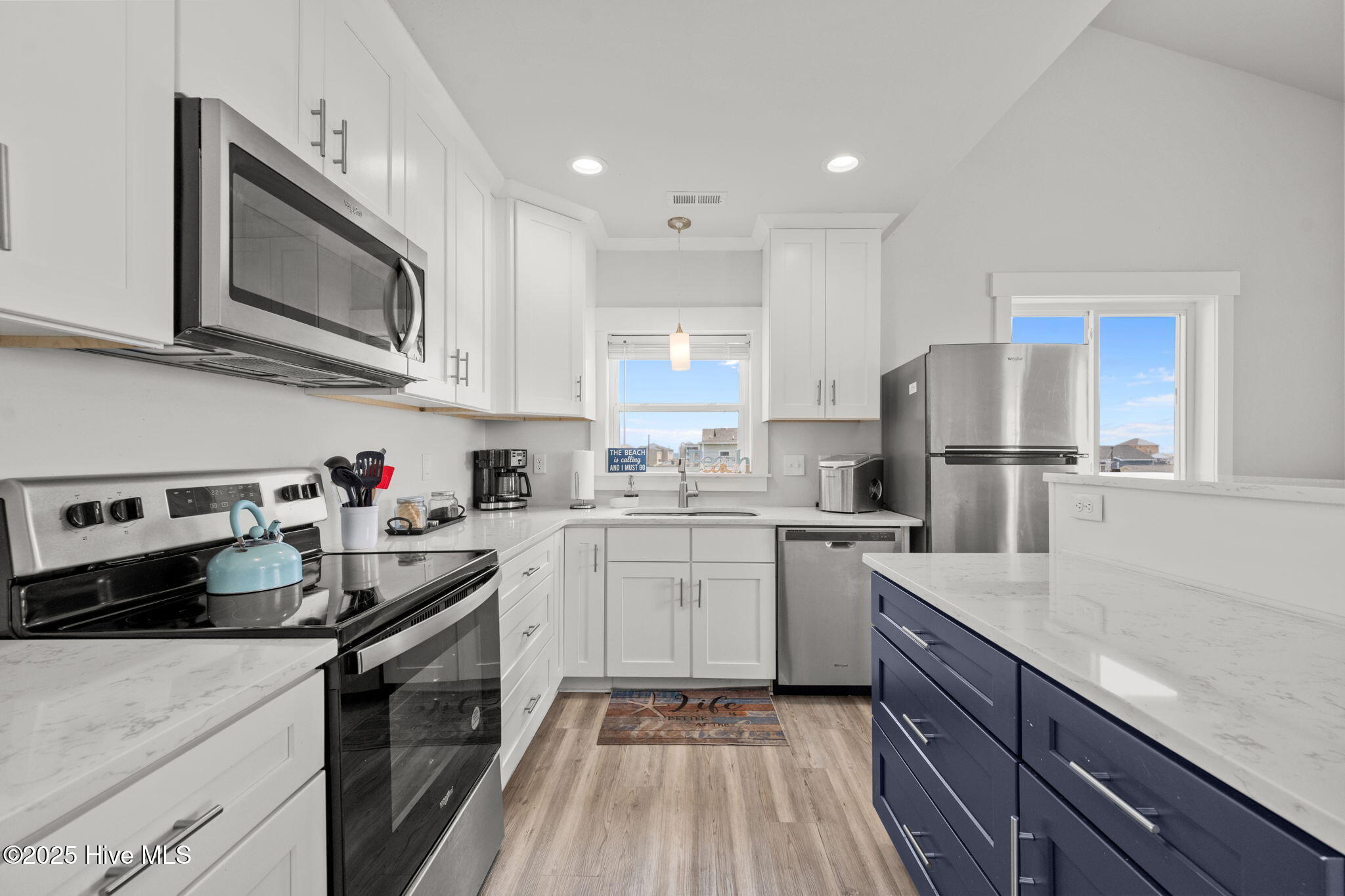 100522252 | Photo 12