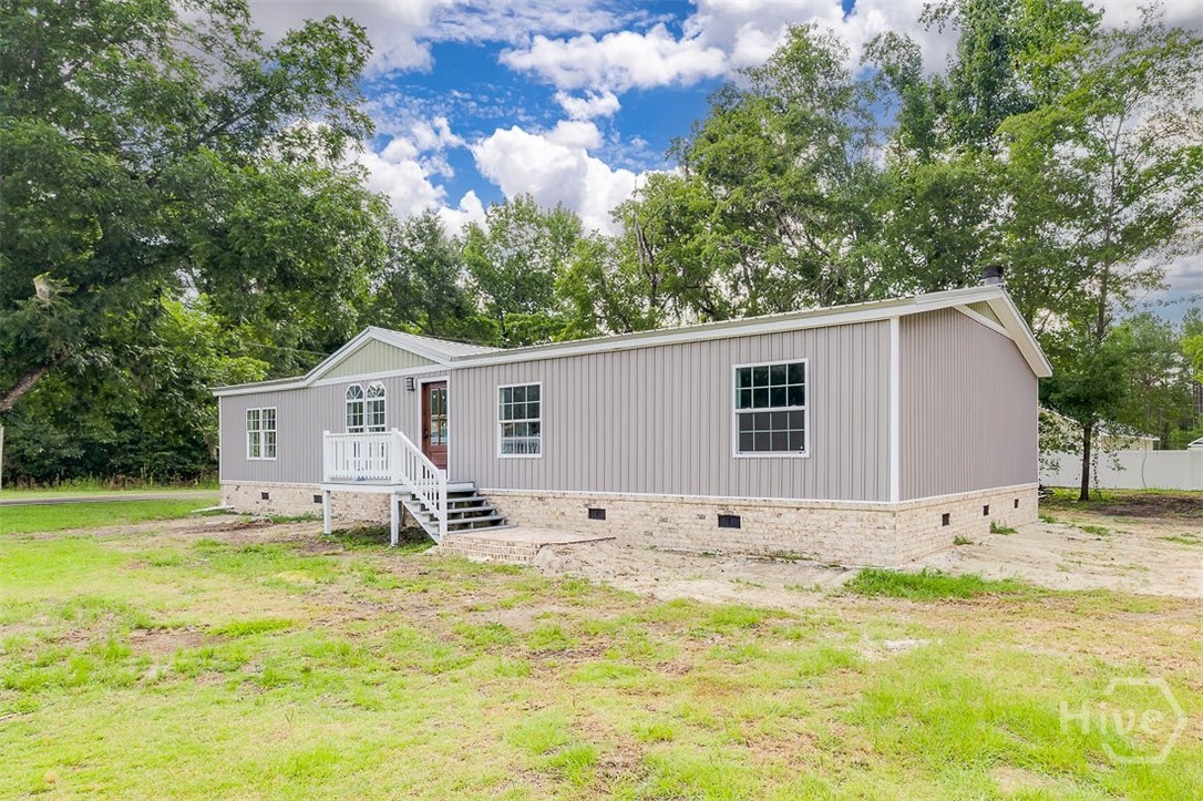 Homes for sale in Guyton, GA | 318 Samuel Smalls Sr Ave, Guyton, GA 31312 | MLS# SA360059