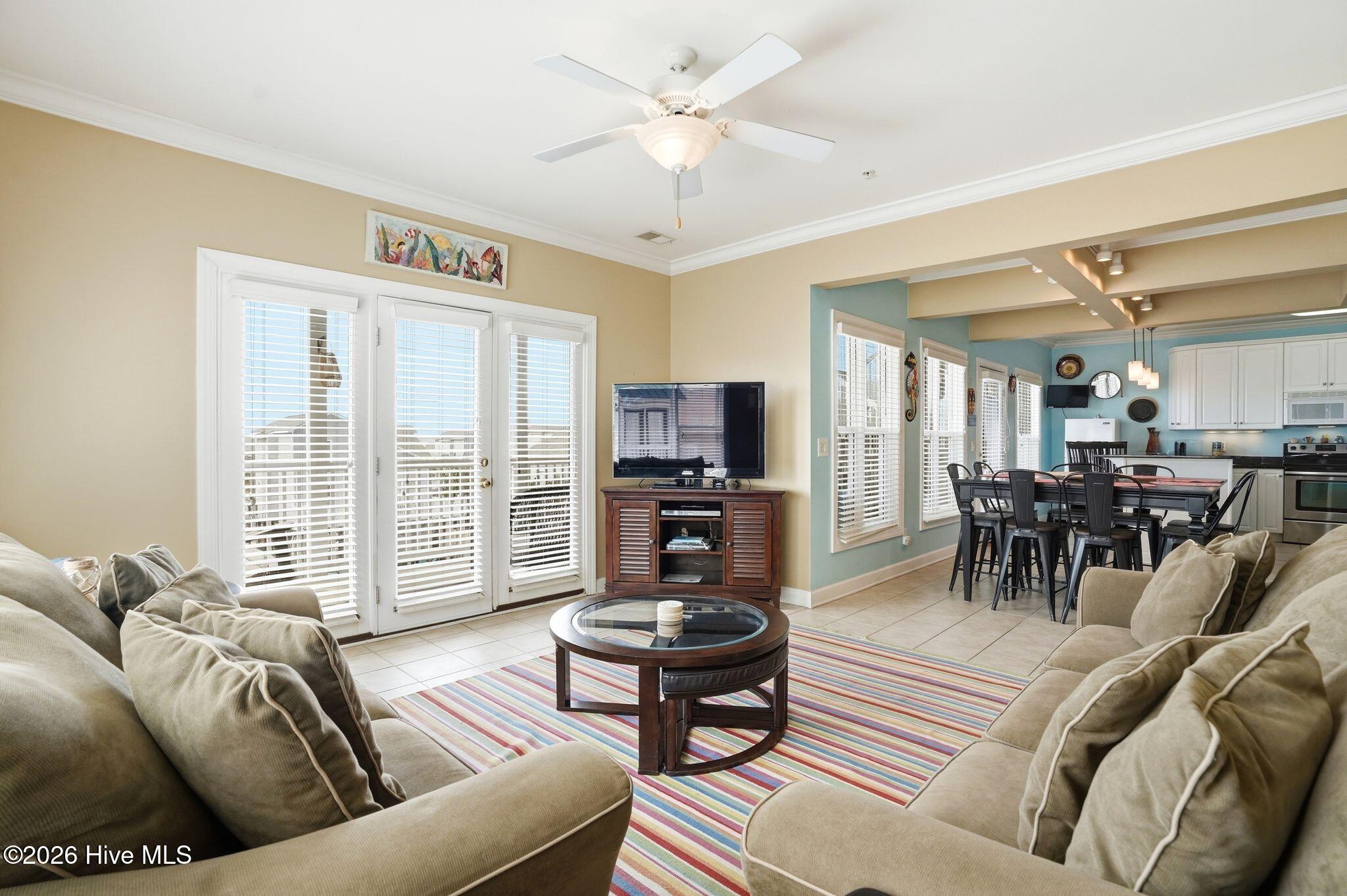 100560222 | Photo 19