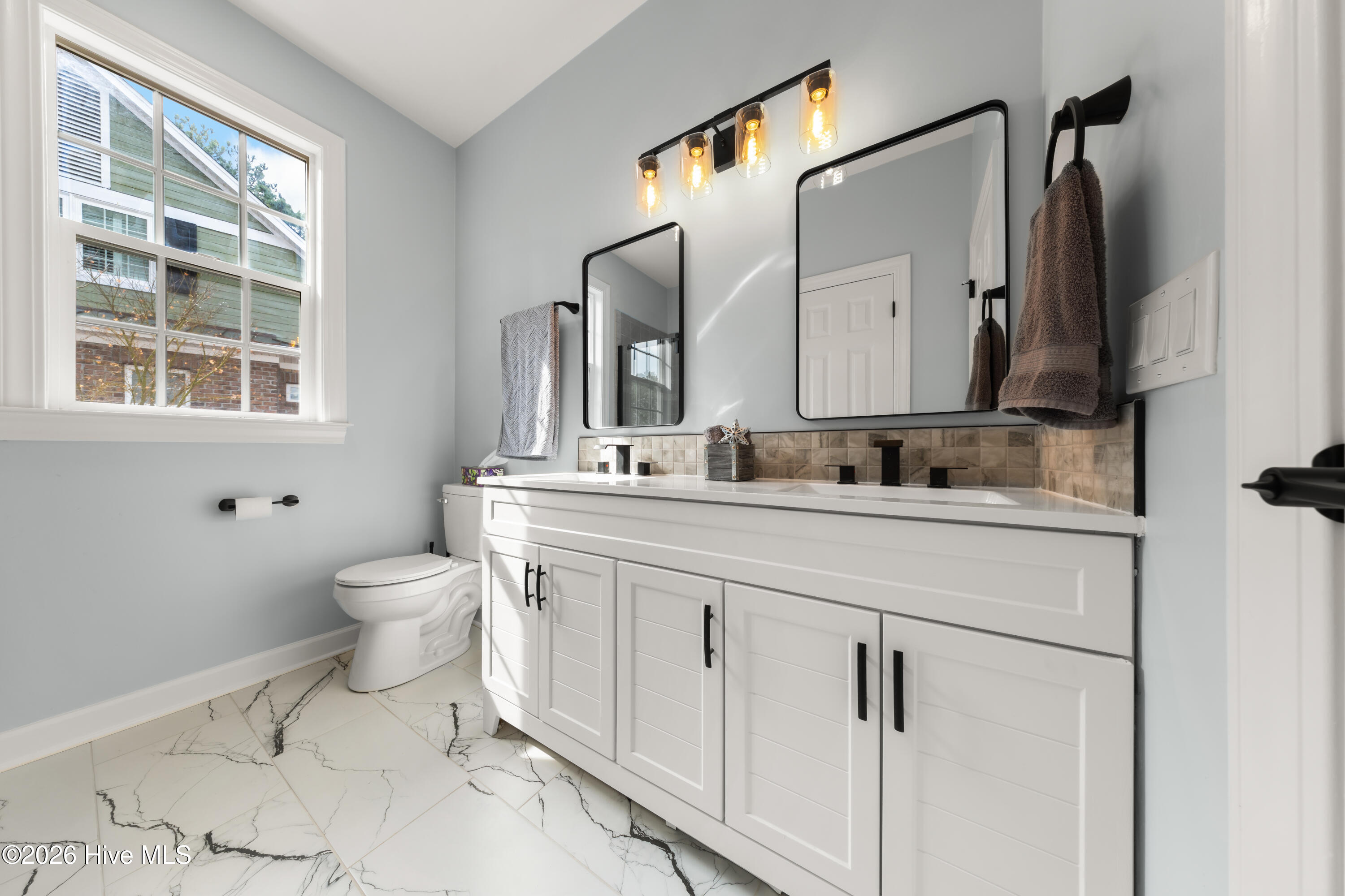 100555954 | Photo 43