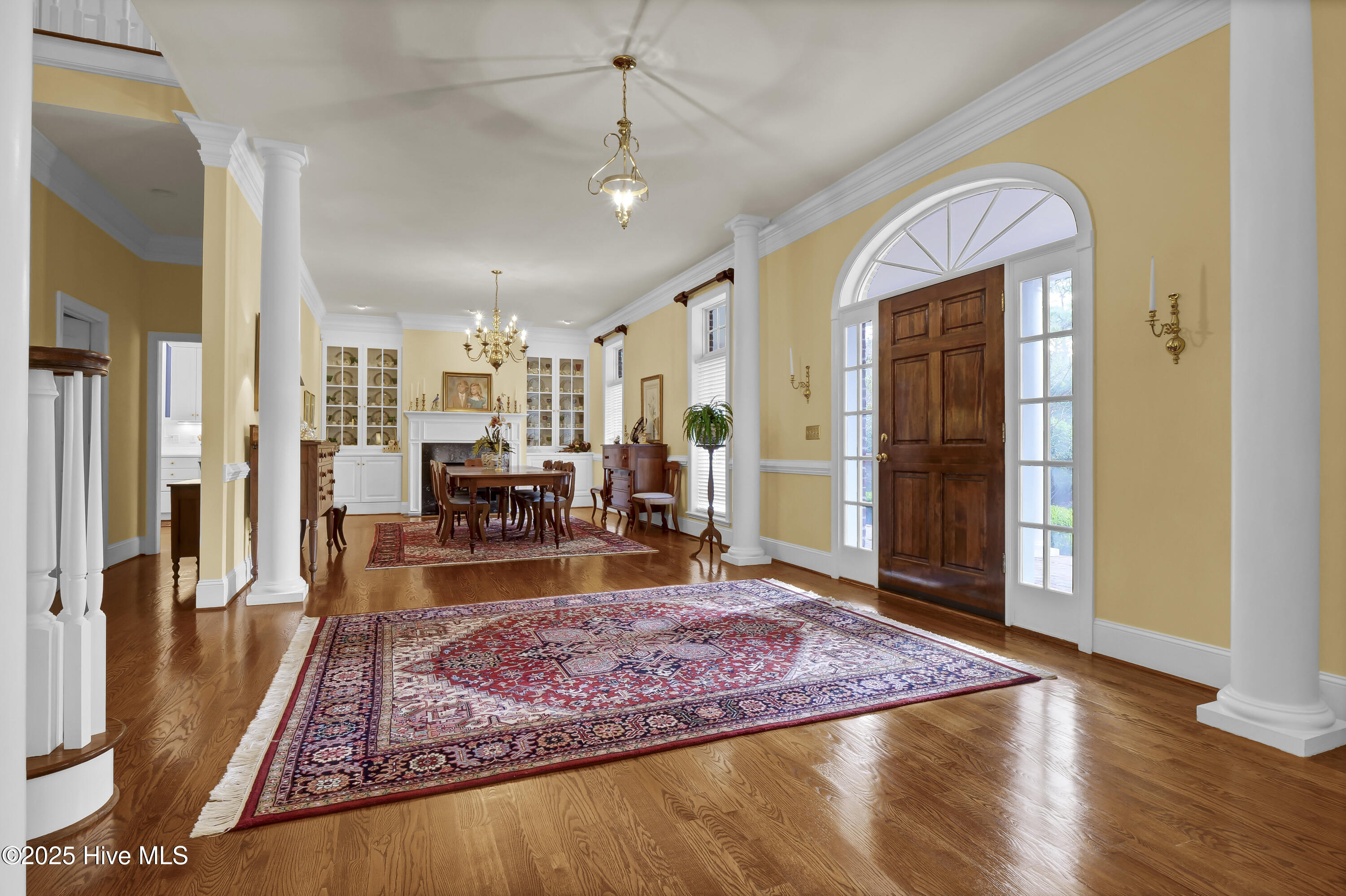 100559823 | Photo 11