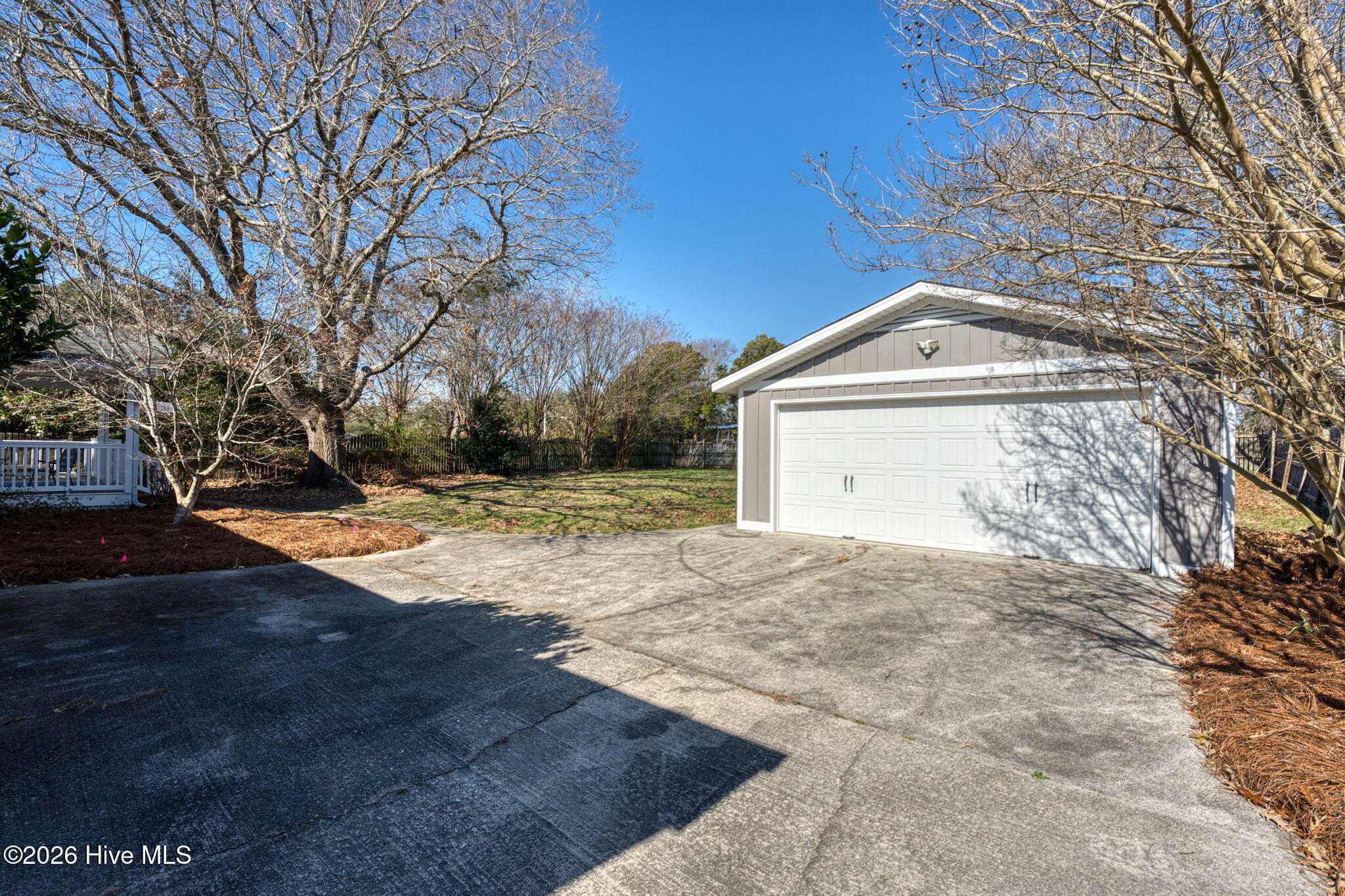 100553404 | Photo 37