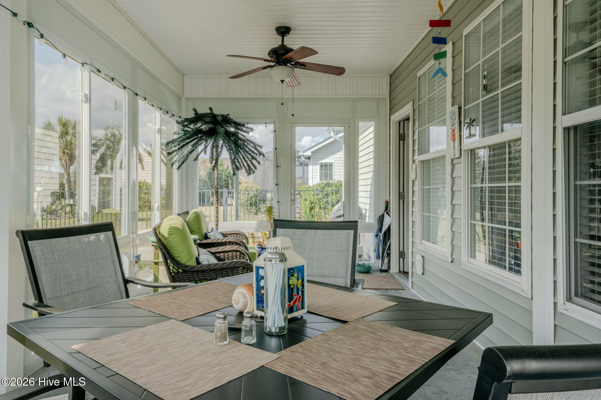 100562762 | Photo 19