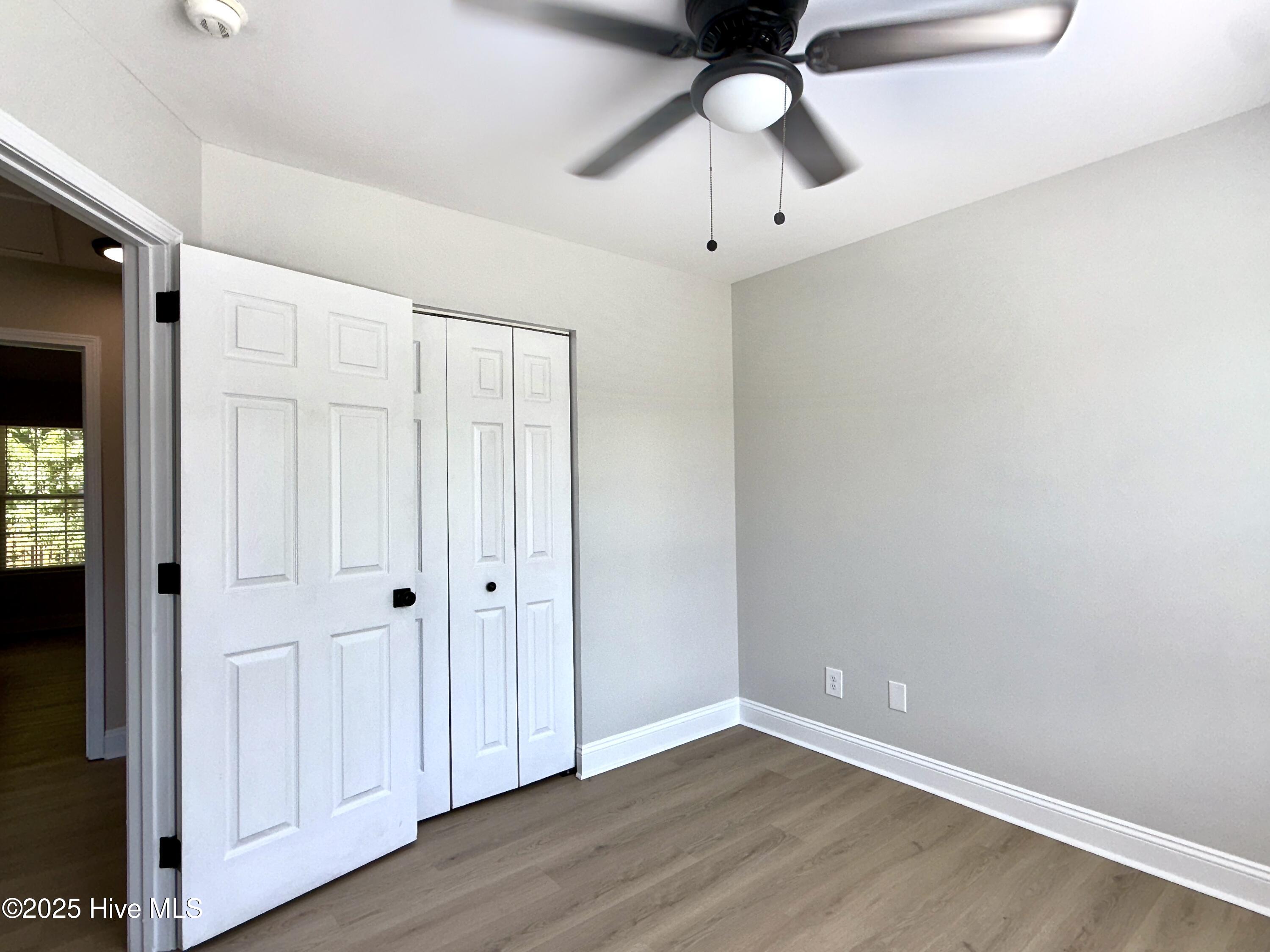 100518451 | Photo 24