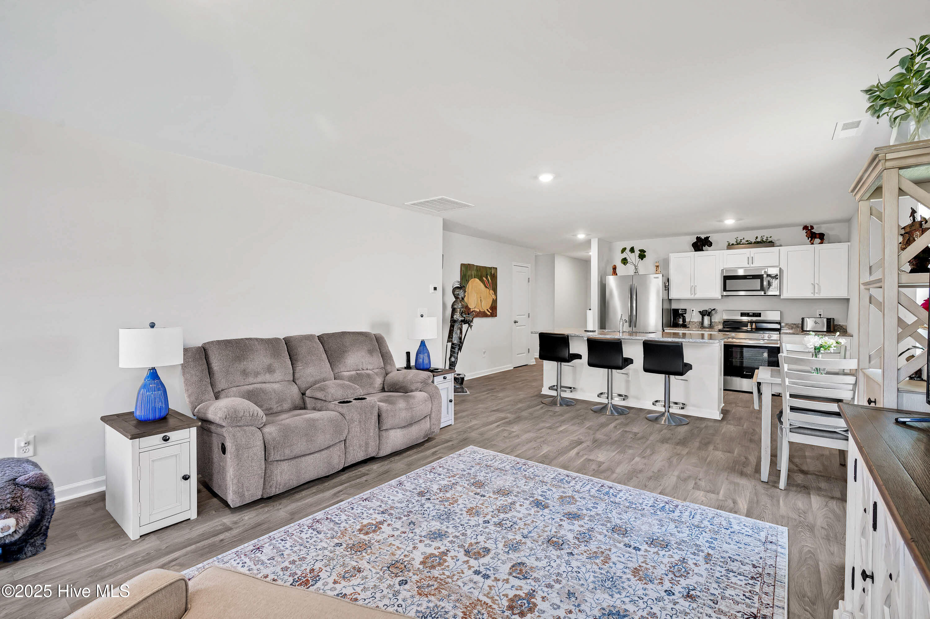 100557853 | Photo 10