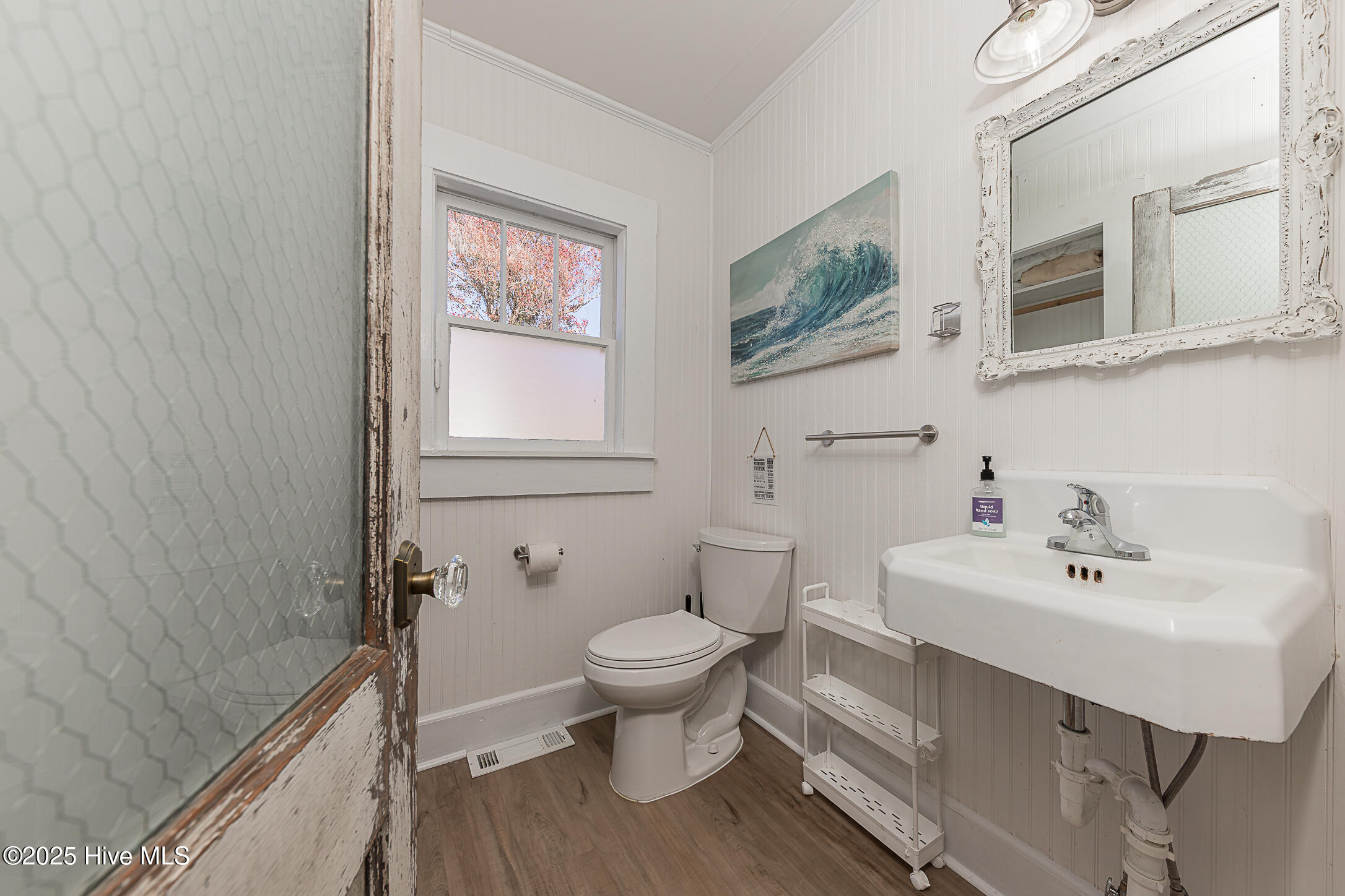 100544224 | Photo 24