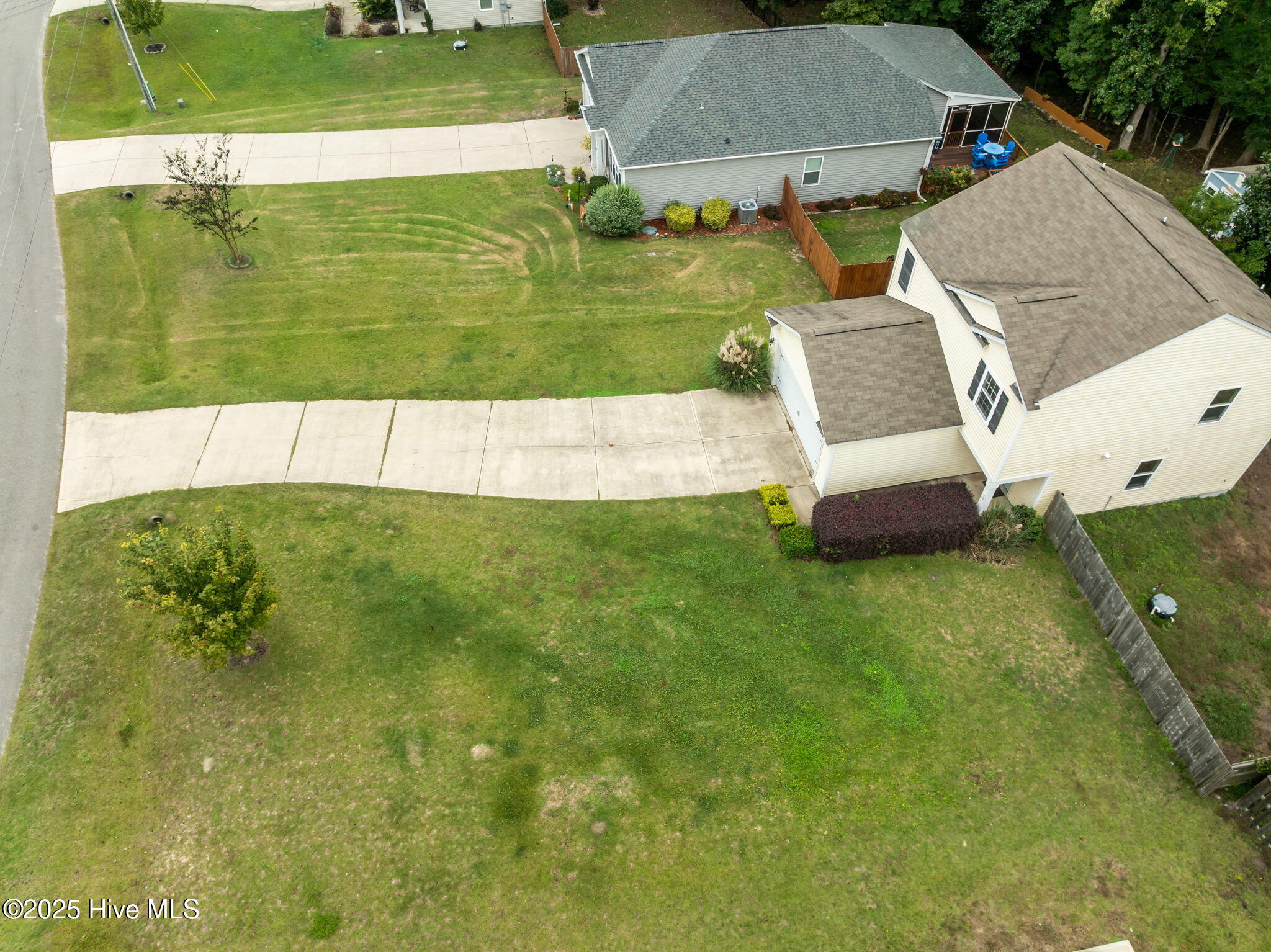 100536661 | Photo 42