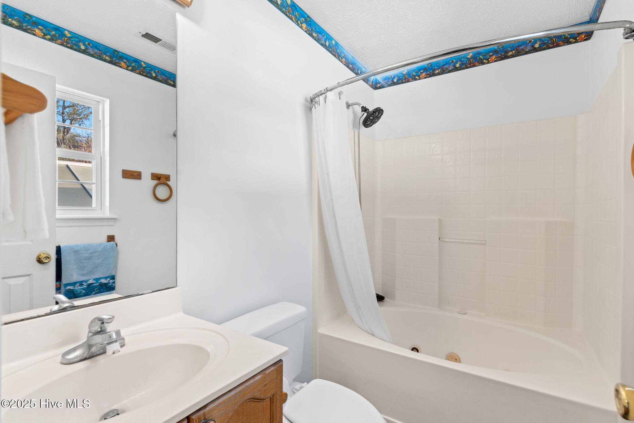 100545371 | Photo 18