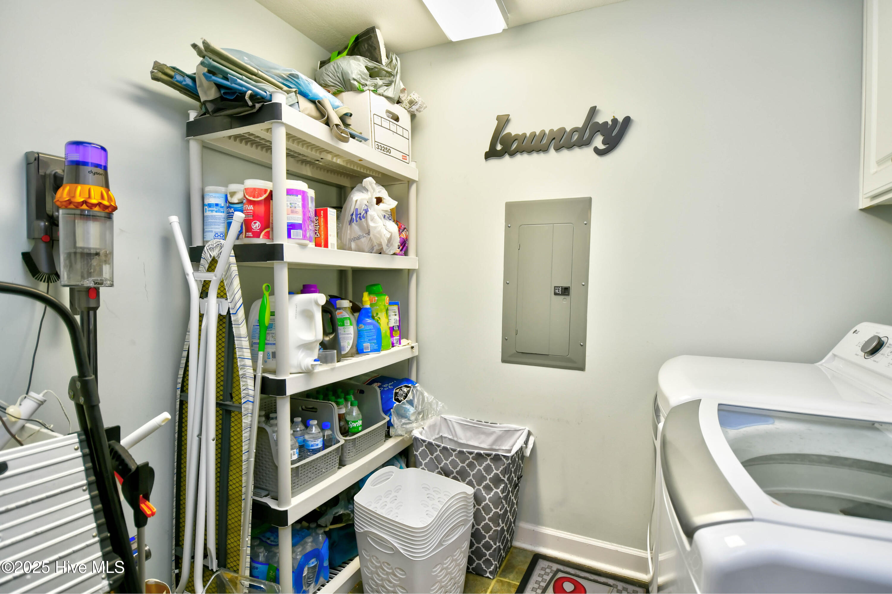 100523607 | Photo 18