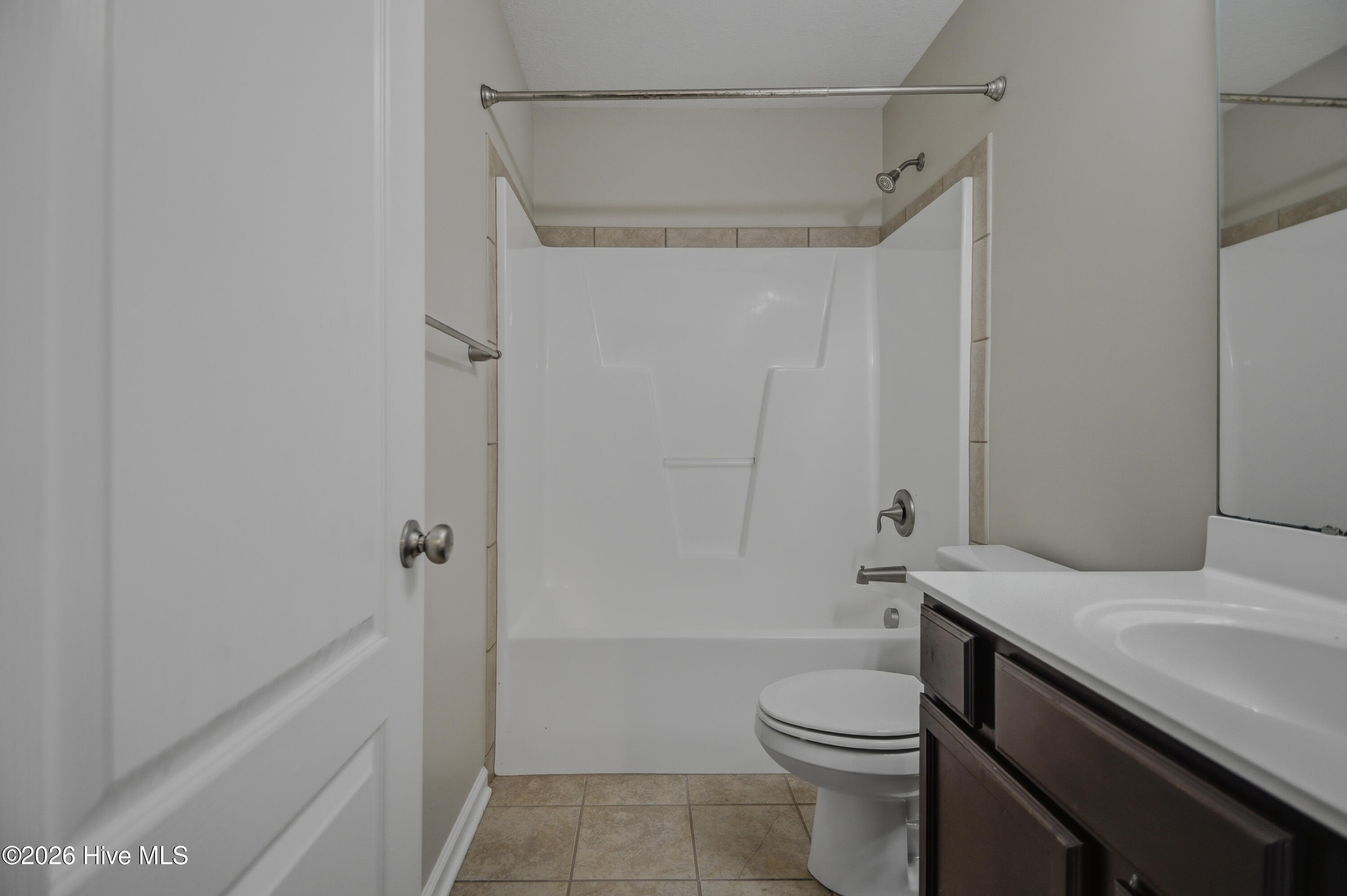 100568409 | Photo 15