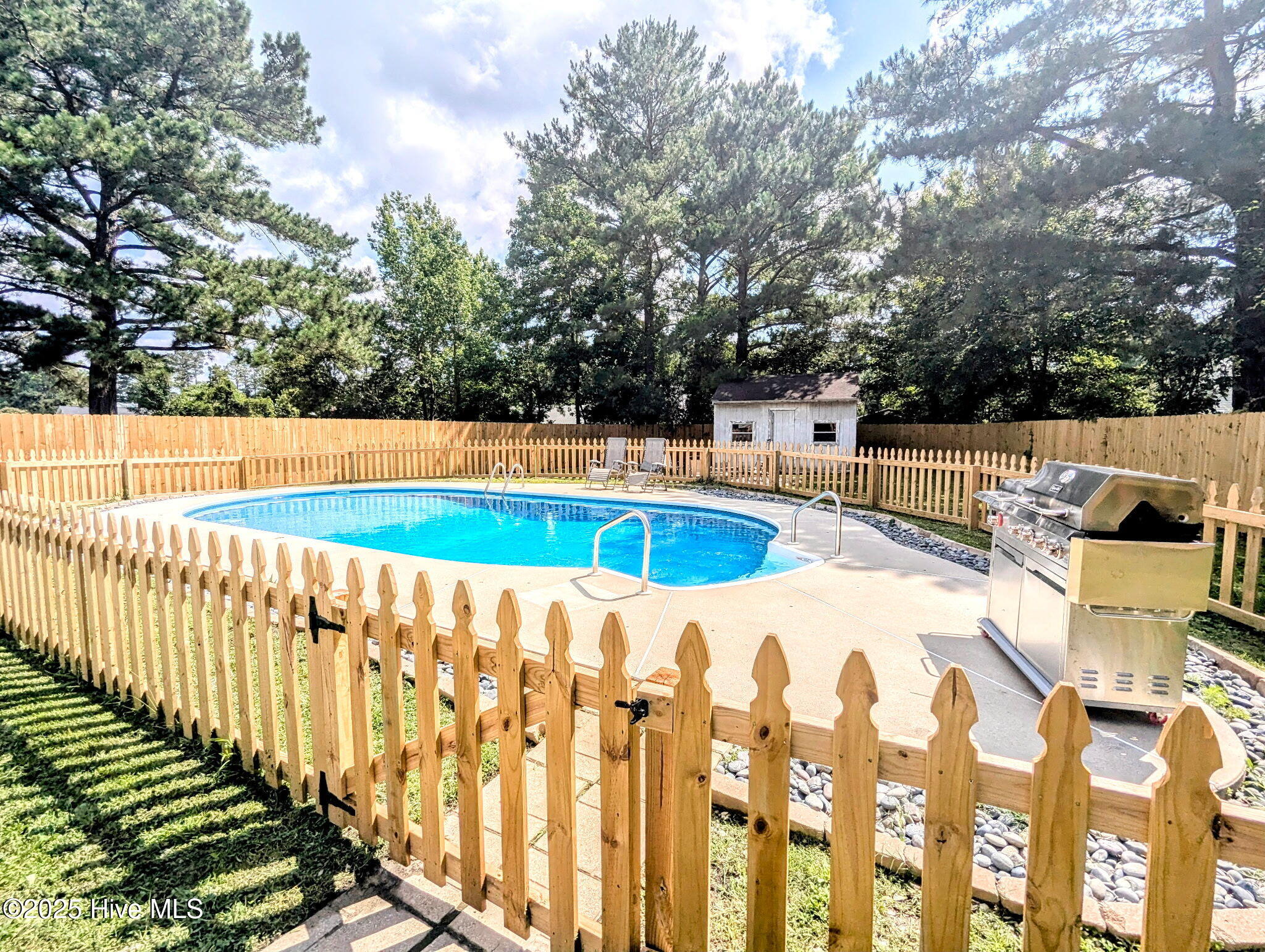 100545530 | Photo 32