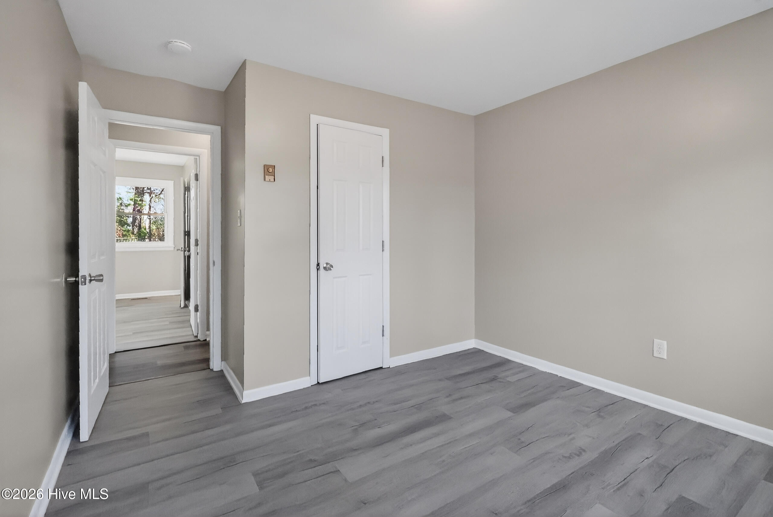 100557276 | Photo 16