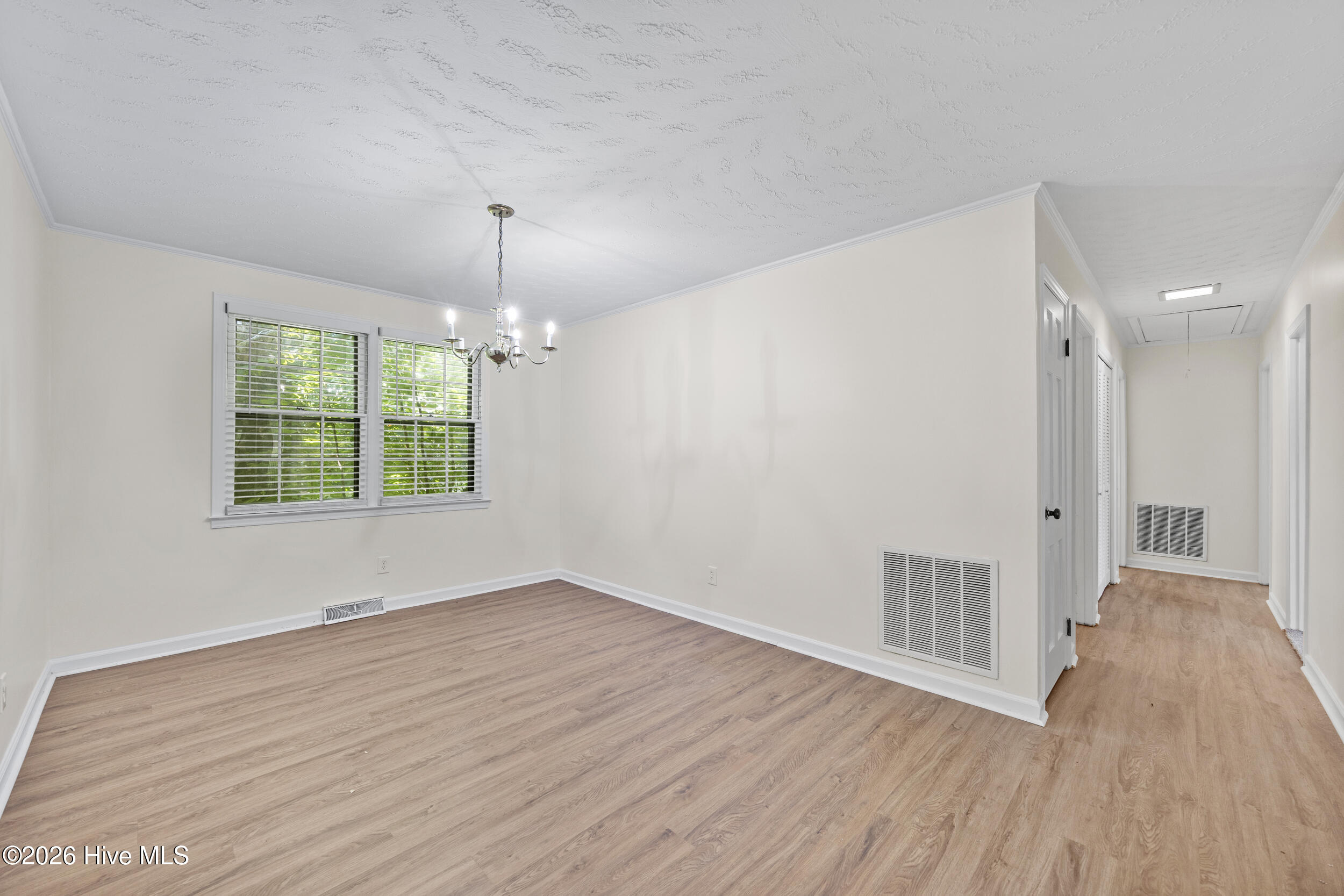 5 Forest Court,Jacksonville
