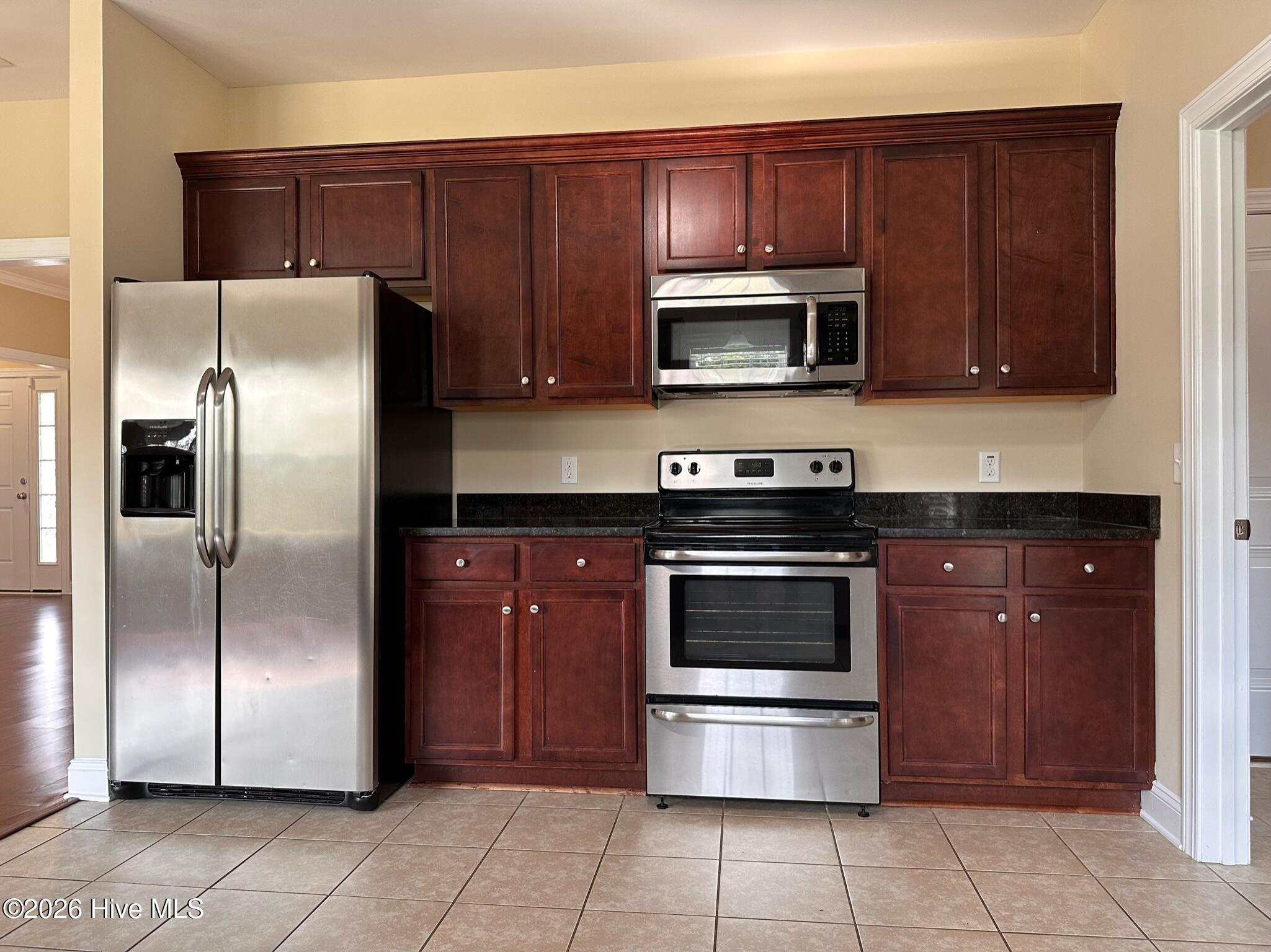 100557868 | Photo 21